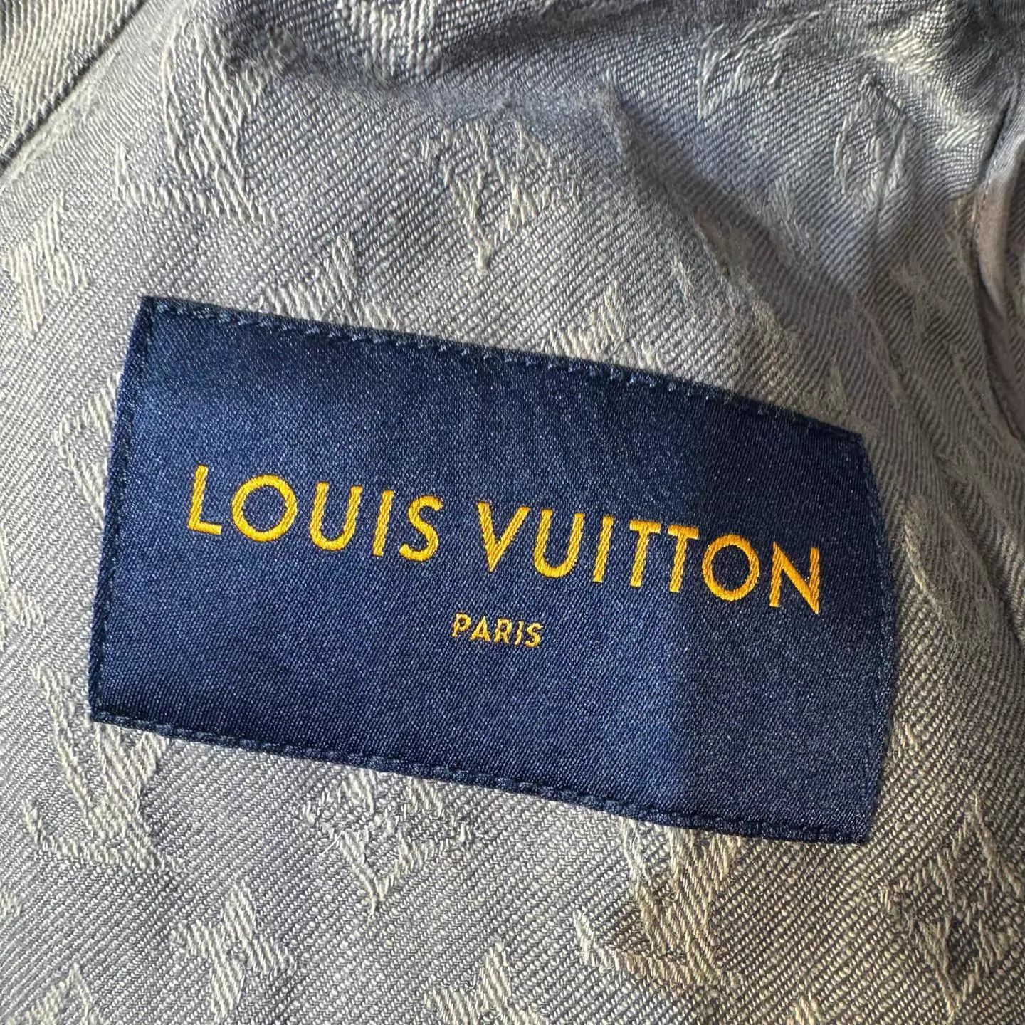 Louis Vuitton Louis Vuitton gray Monogram denim jacket 52 new Size US L / EU 52-54 / 3 - 2 Thumbnail