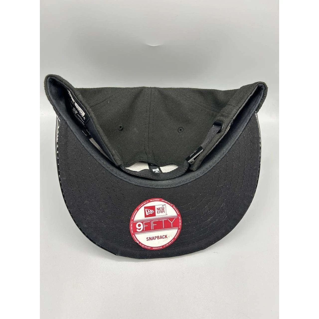 New Era Chicago Bulls Hat Men M-L Black Embroidered NBA Strap Back Size ONE SIZE - 9 Thumbnail