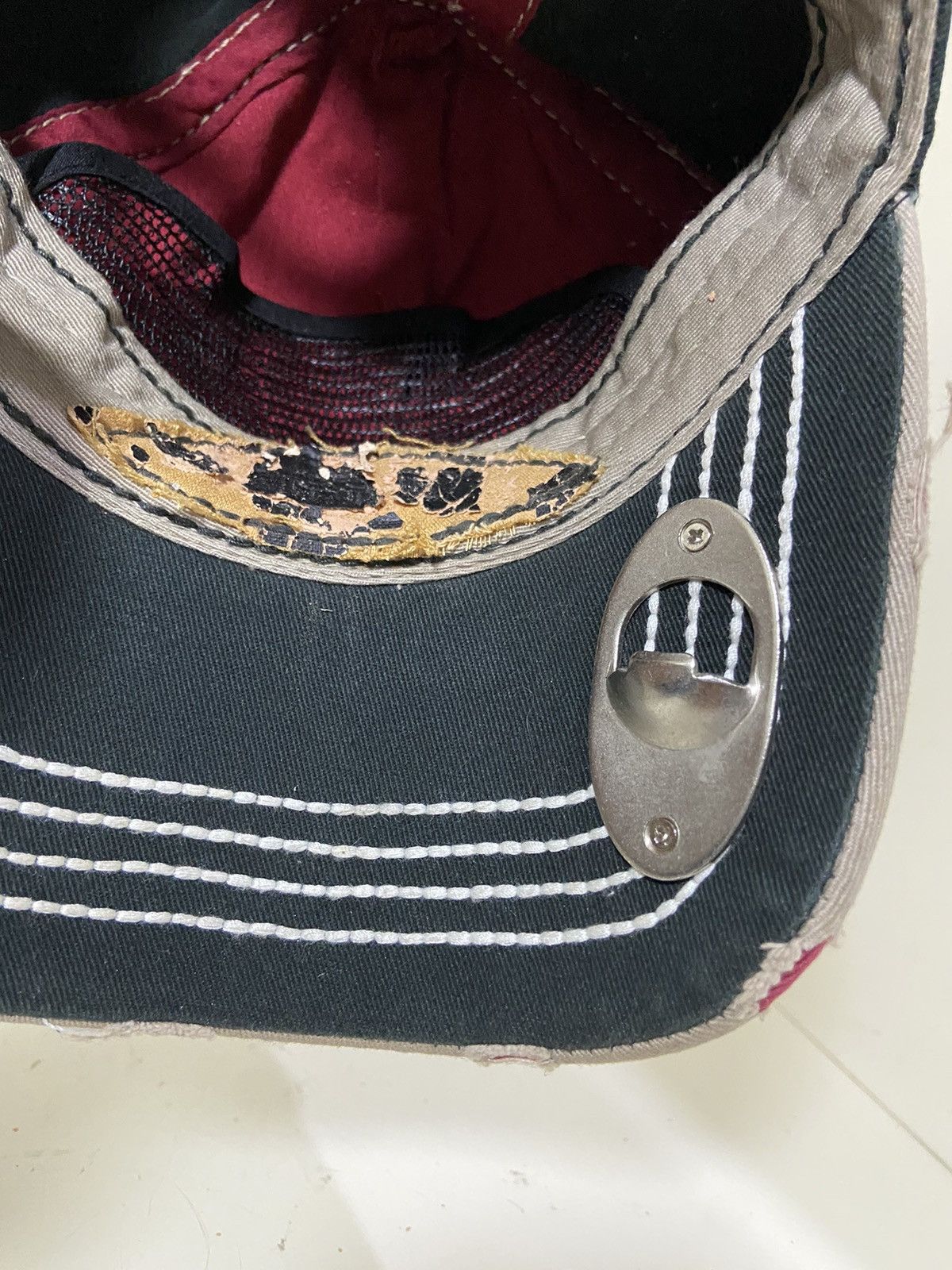 Vintage Vintage red stripe distreseed hat with drink bottle opener Size ONE SIZE - 8 Thumbnail