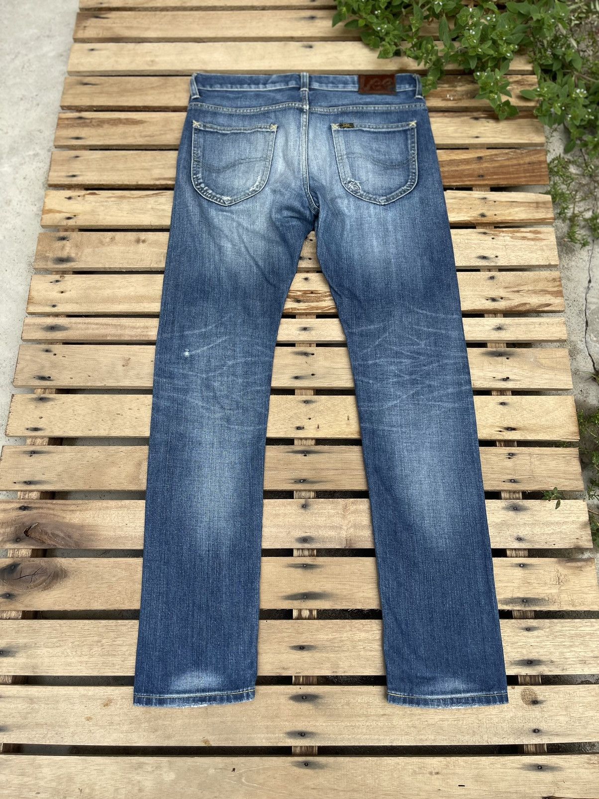 Lee × Vintage Vintage 90s Lee Straight Cut Distressed Jeans Size US 32 / EU 48 - 2 Thumbnail