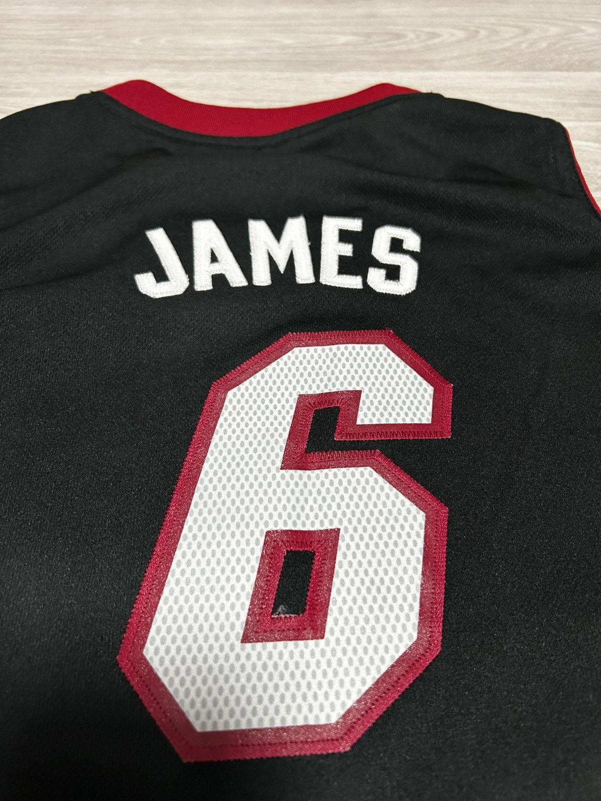 Adidas Adidas NBA Jersey Lebron James #6 Miami Heat Size M Size US M / EU 48-50 / 2 - 9 Thumbnail