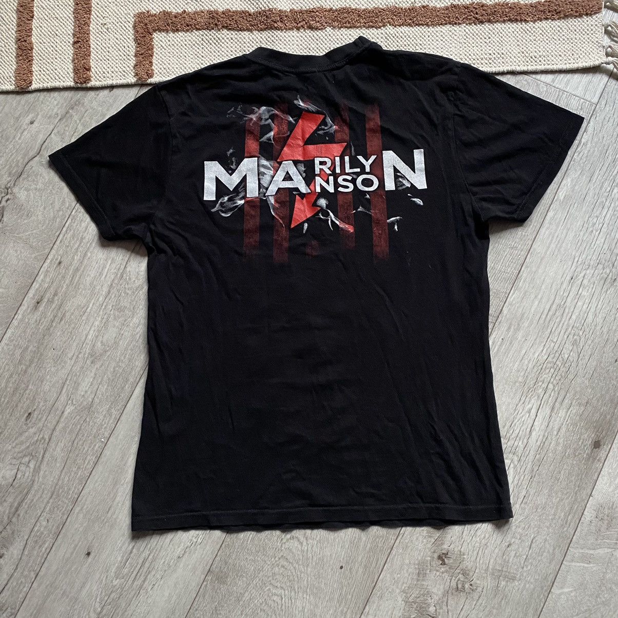 Band Tees VINTAGE MARILYN MANSON FIRE CROWN PRINT T SHIRT Size US M / EU 48-50 / 2 - 2 Thumbnail