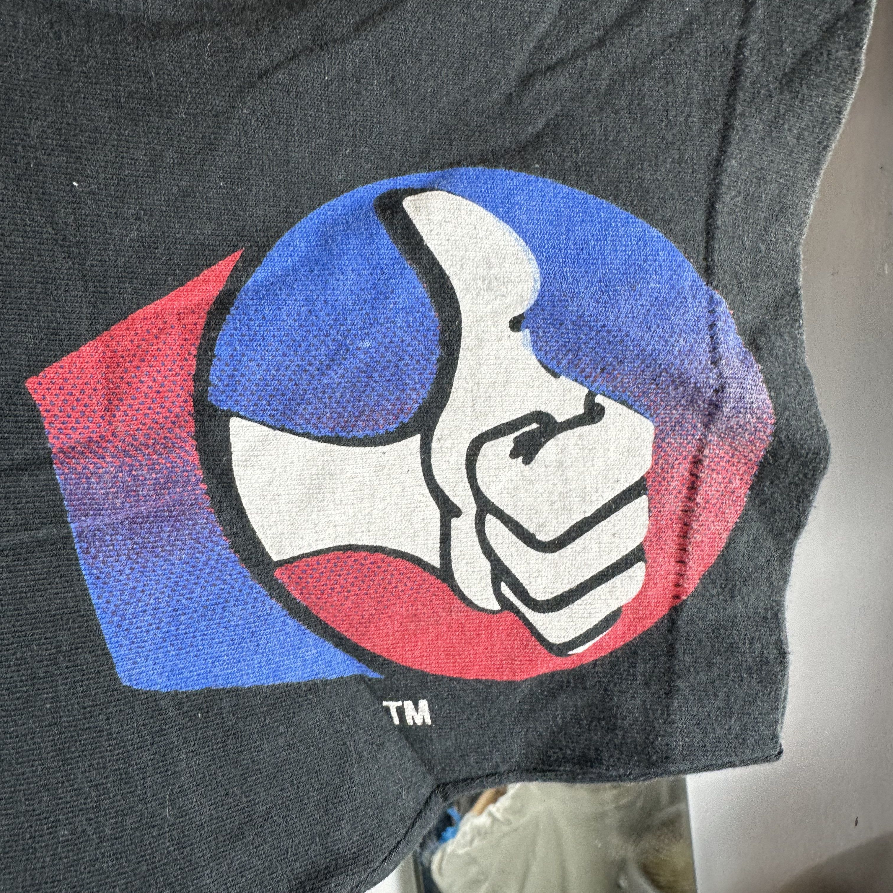 Vintage Vintage 90s Cleveland Browns NFL Thumbs Up! Wauldron T-Shirt Size US L / EU 52-54 / 3 - 4 Thumbnail