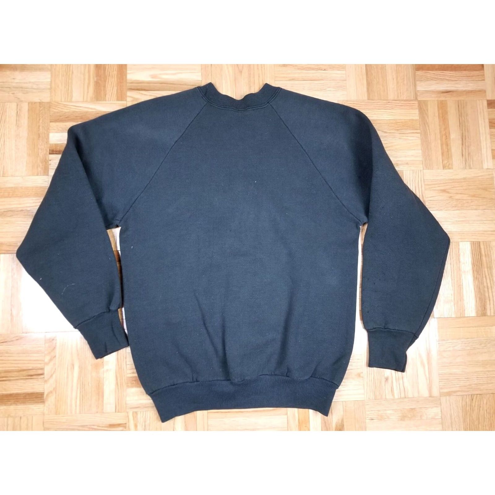 Harley Davidson VINTAGE Harley-Davidson 3D Emblem Black Crewneck Sweatshirt SZ MEDIUM Shirt Mens M Black 1987 19 28 24 Cotton Size US M / EU 48-50 / 2 - 6 Thumbnail