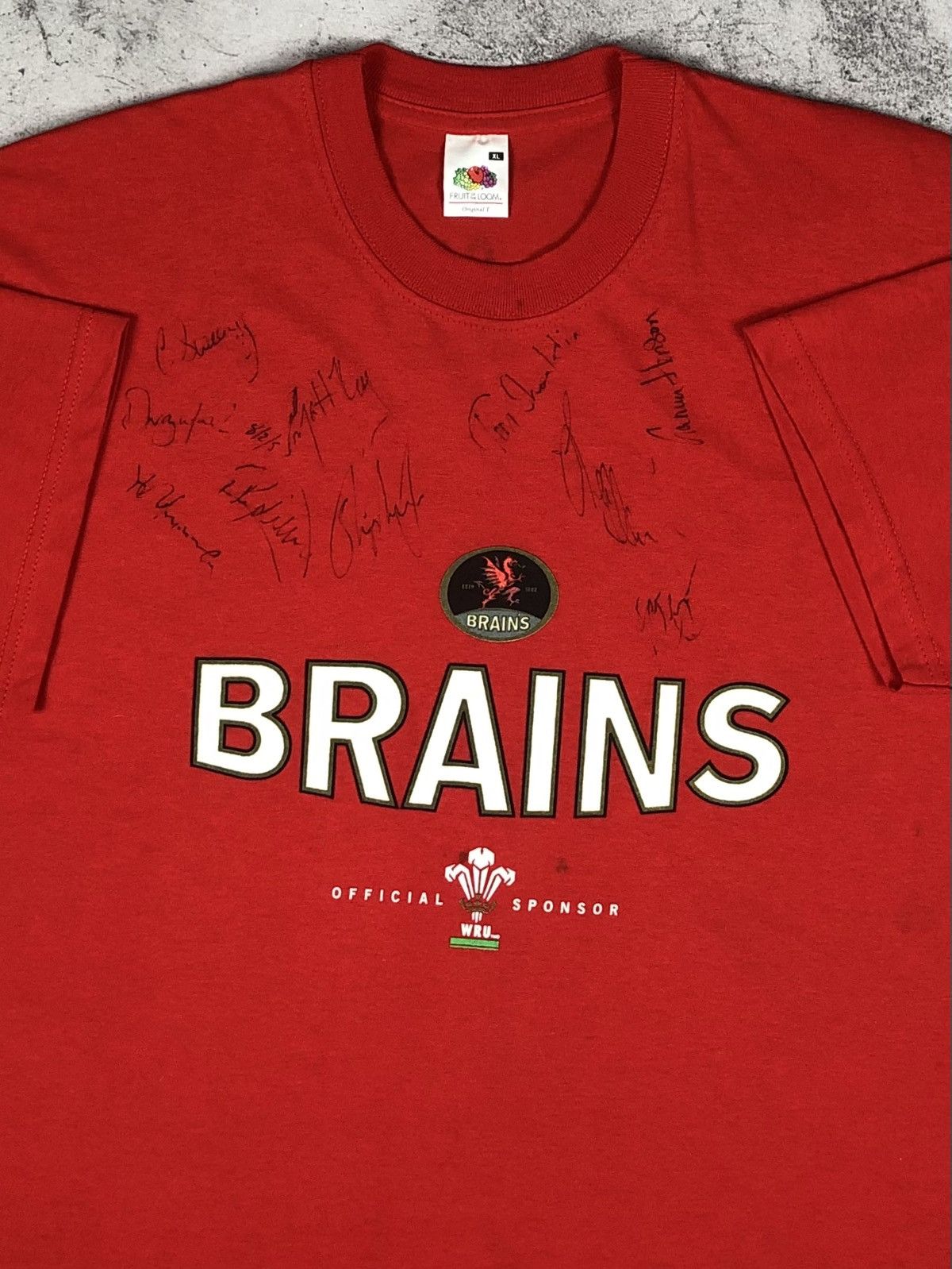 Vintage SIGNED! Wales Rugby WRU Brains 2005 Six Nations Tee Size US XL / EU 56 / 4 - 1 Thumbnail