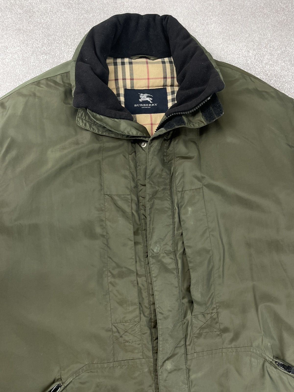 Burberry × Vintage Vintage Burberry London Jacket Khaki Size 54 Size US L / EU 52-54 / 3 - 3 Thumbnail