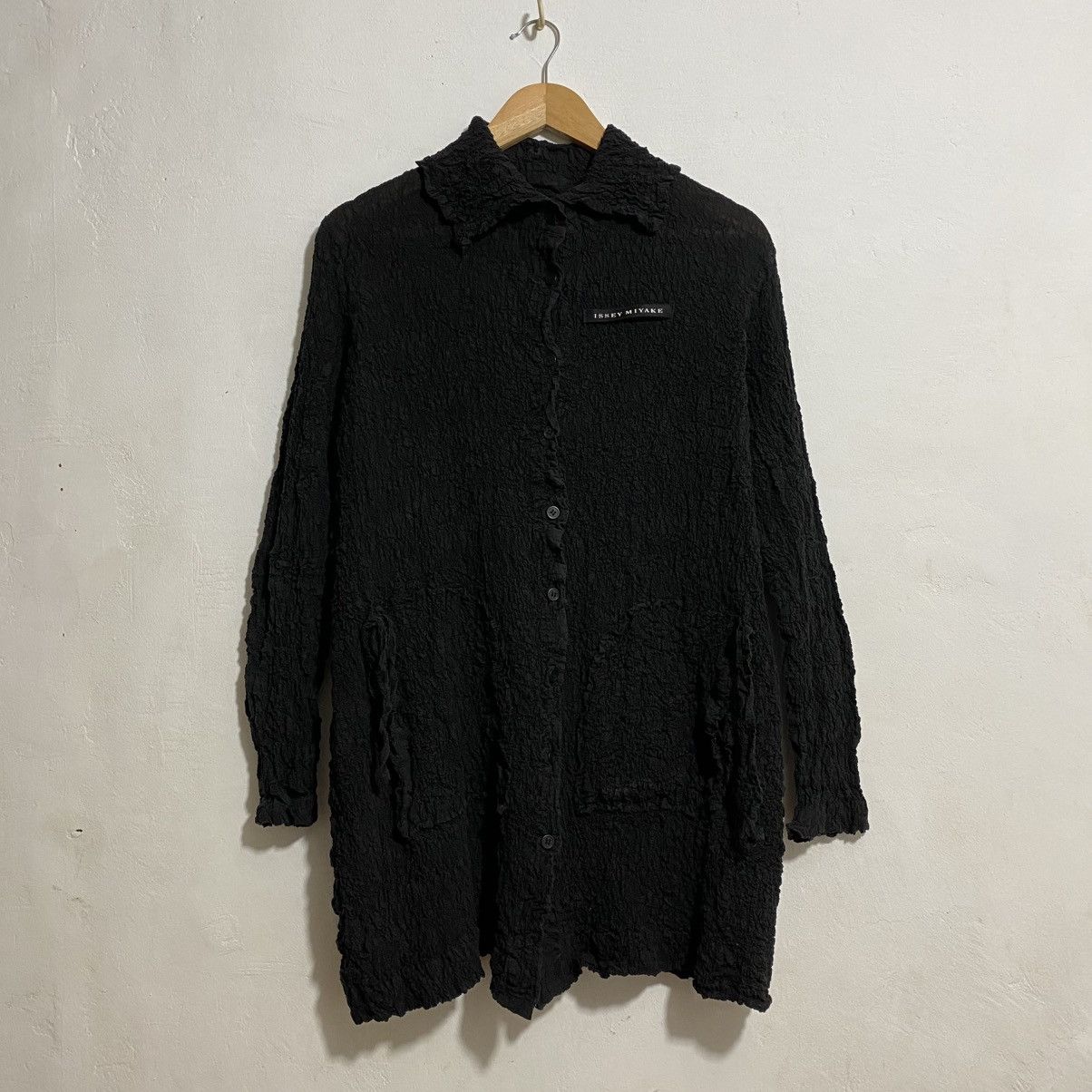 Issey Miyake ISSEY MIYAKE CAULIFLOWER WRINKLED PLEATS LS BUTTON DOWN Size M / US 6-8 / IT 42-44 - 1 Thumbnail