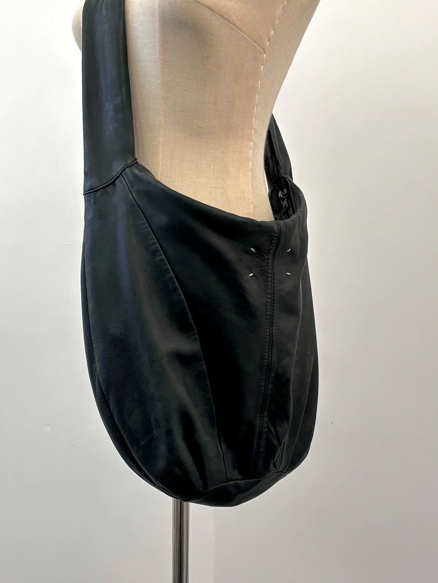 Maison Margiela Maison Margiela 00S Croissant Bag Black Lambskin Size ONE SIZE - 4 Thumbnail