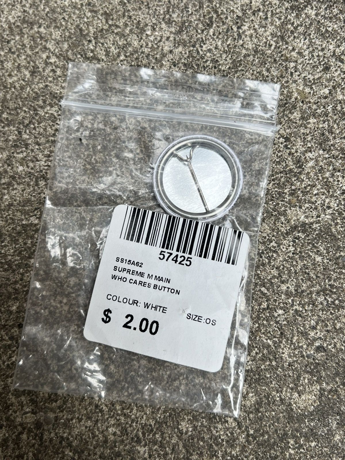 Supreme Supreme 2015 Who Cares Statue of Liberty Pin White New Size ONE SIZE - 2 Thumbnail