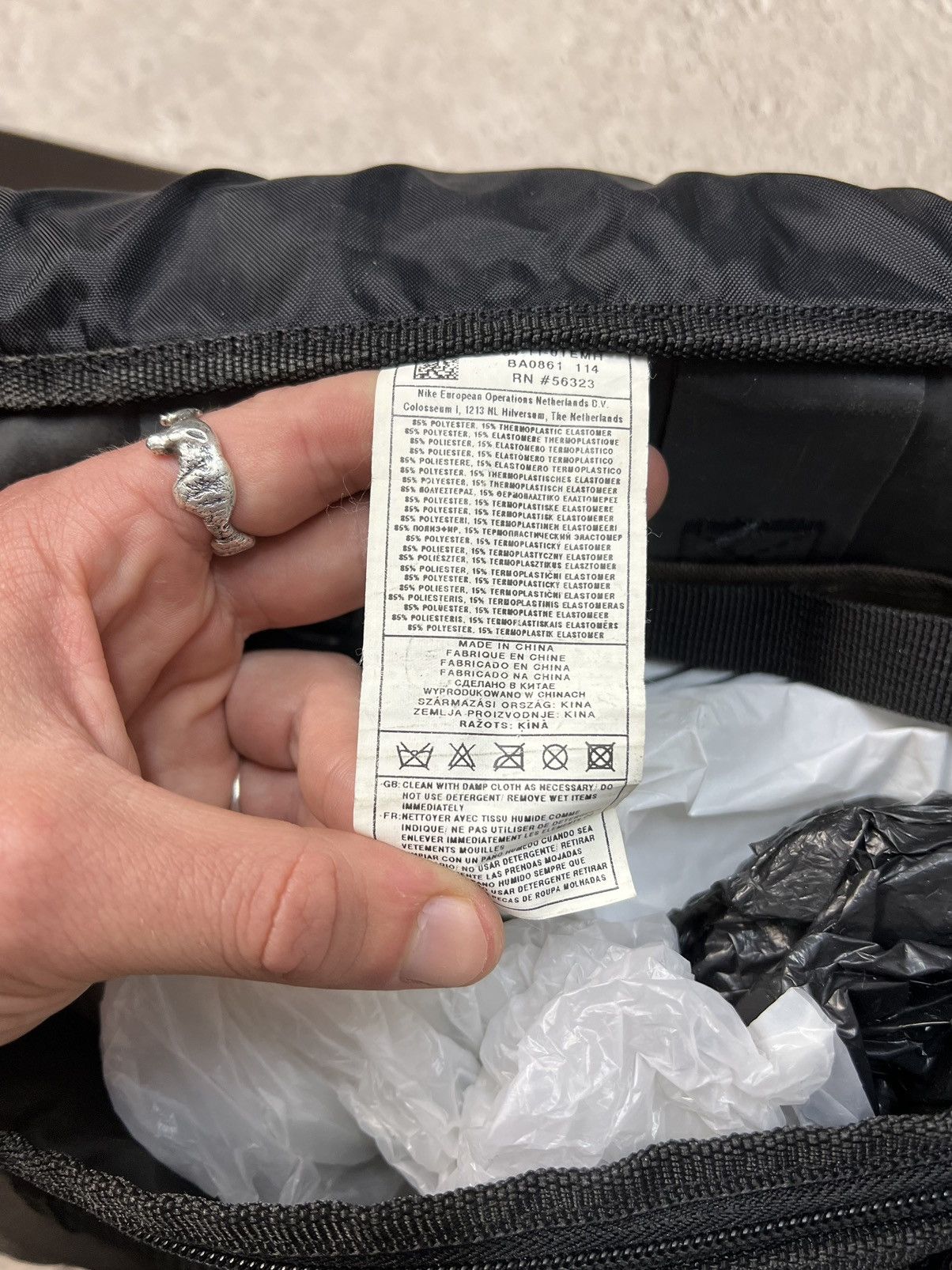 Nike × Vintage Rare Vintage Sling Bag Sandbag Nylon Y2K Gorpcore Size ONE SIZE - 11 Thumbnail