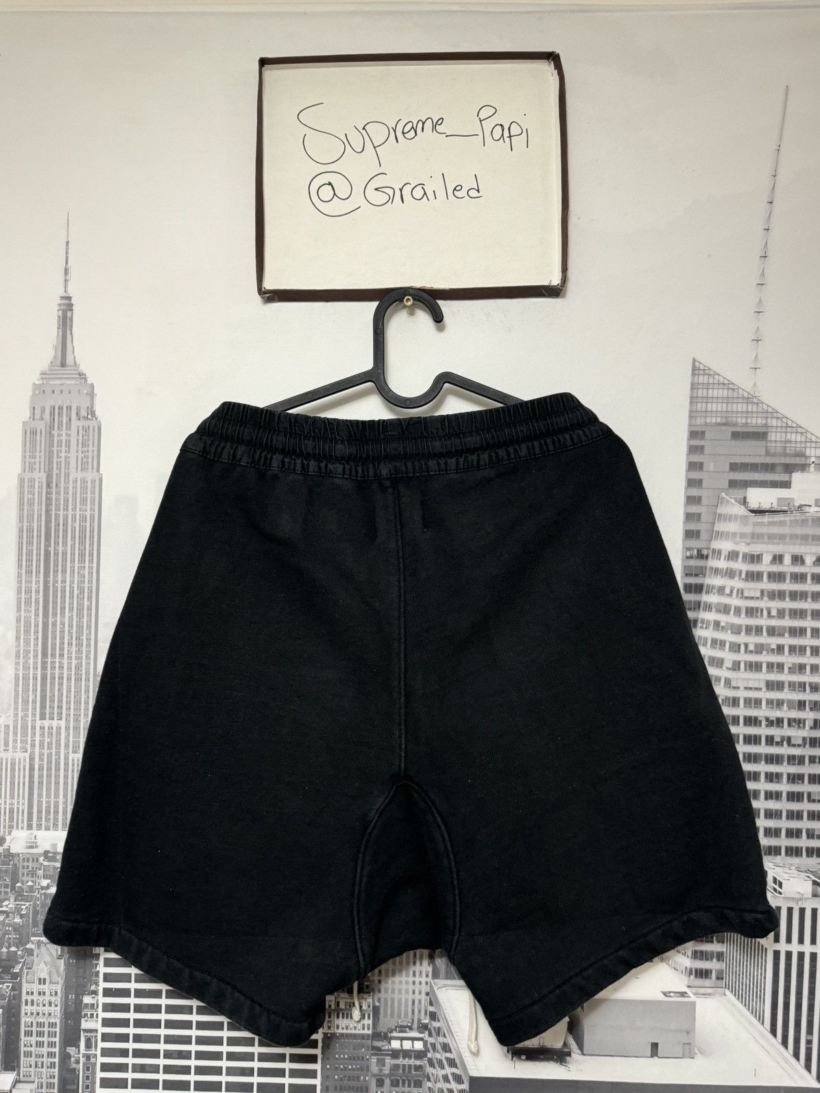 Fear of God 🔥OG Fear of God Essentials Drawstring Shorts Black SZ Small Size US 32 / EU 48 - 5 Thumbnail
