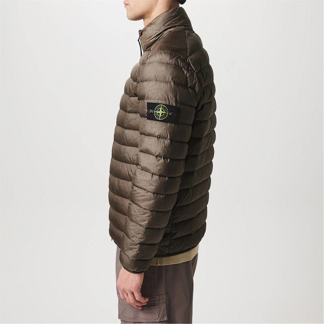 Stone Island o1g2r1mq0526 Recycled Duck Down Funnel Neck Puffer Jacket Size US S / EU 44-46 / 1 - 5 Thumbnail