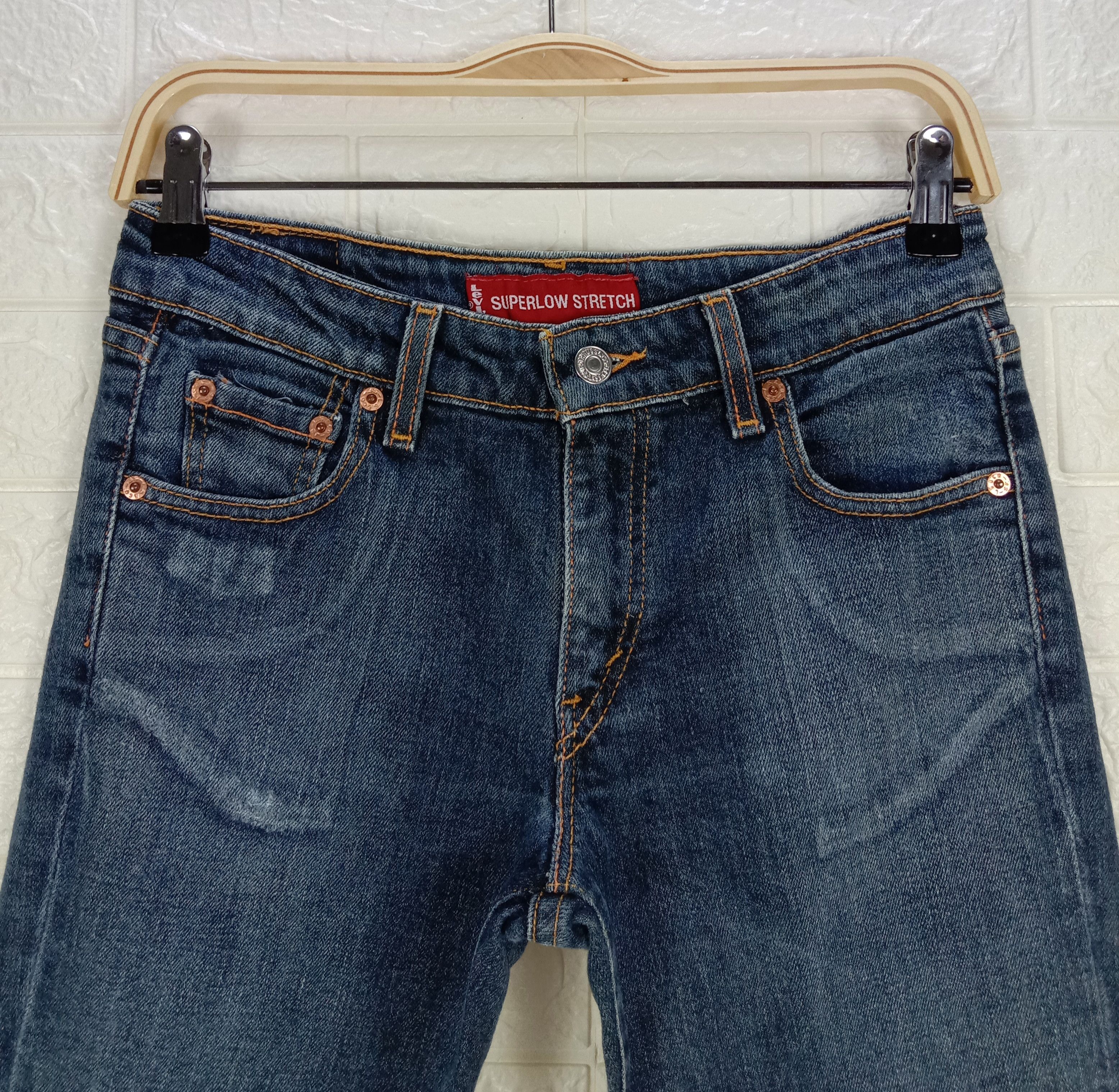 Levi's Vintage Levi's 518 Flare Jeans Earth Tone Distressed Denim Size 28" / US 6 / IT 42 - 2 Thumbnail
