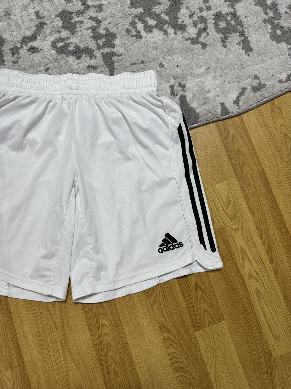 Adidas × Vintage White Adidas Men's Real Madrid Football Soccer Shorts Size US 34 / EU 50 - 5 Thumbnail