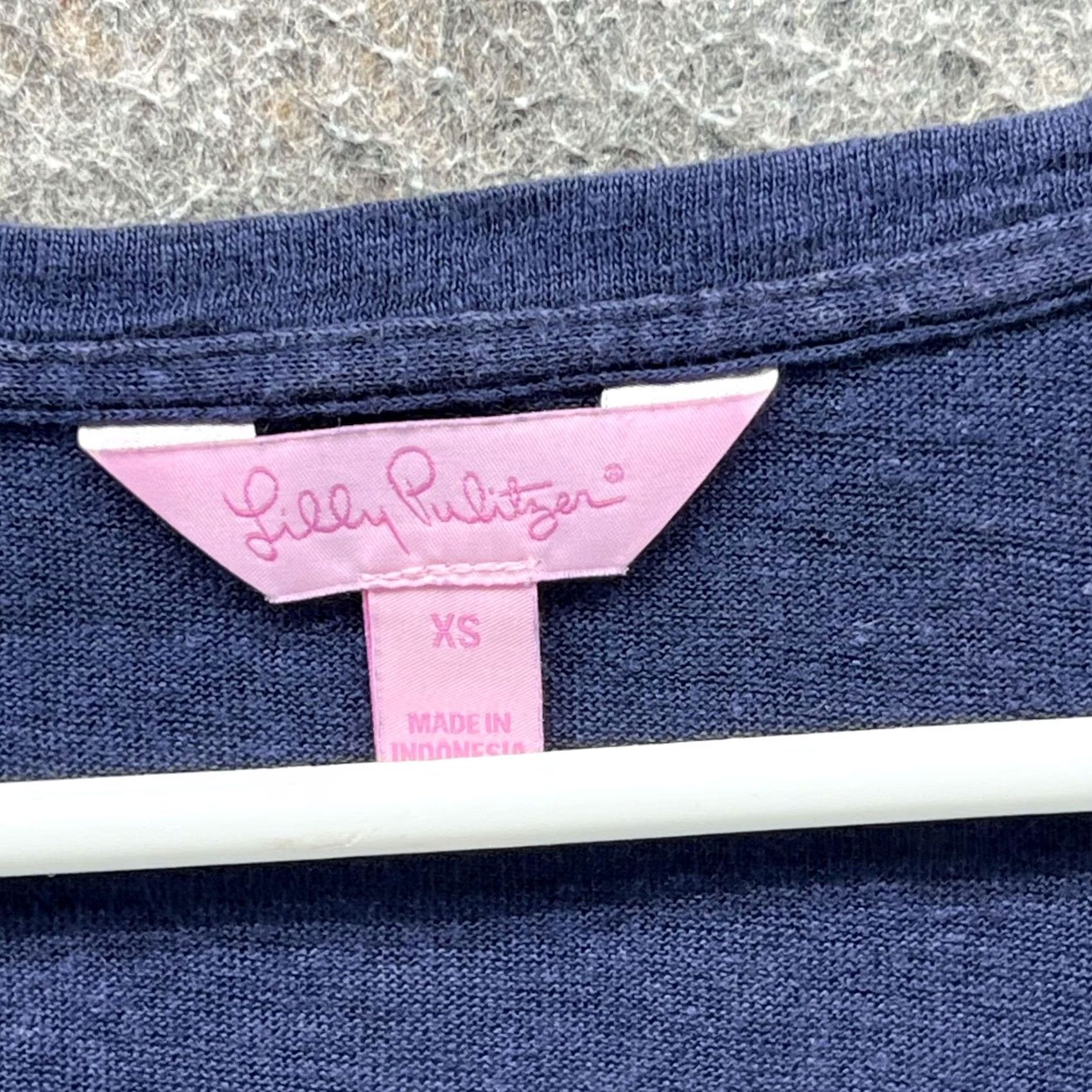 Lilly Pulitzer Lilly Pulitzer Shirt Womens XS Blue Linen Scoop Neck Roll Tab Short Sleeve Top Size XS / US 0-2 / IT 36-38 - 2 Thumbnail