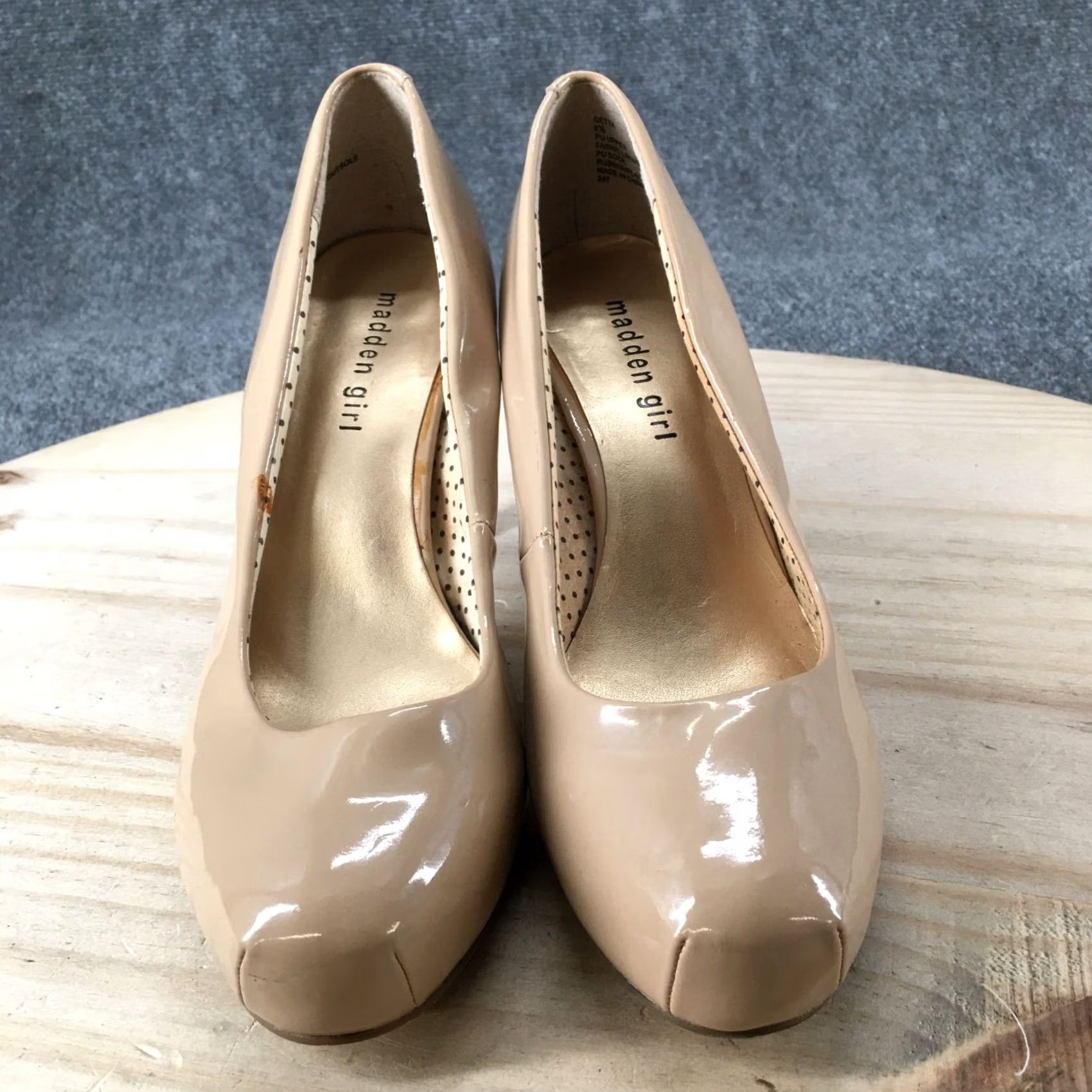 Vintage Madden Girl Pump Heel Womens 8.5 Beige Getta Slip On Round Toe Patent Leather Size US 9 / IT 39 - 7 Thumbnail