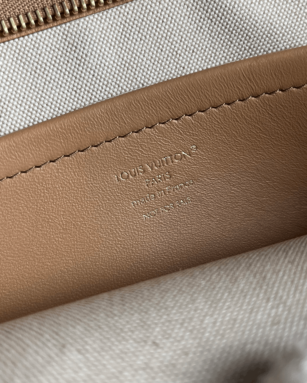 Louis Vuitton Louis Vuitton Saffiano Leather Tan Pouch Size ONE SIZE - 8 Thumbnail