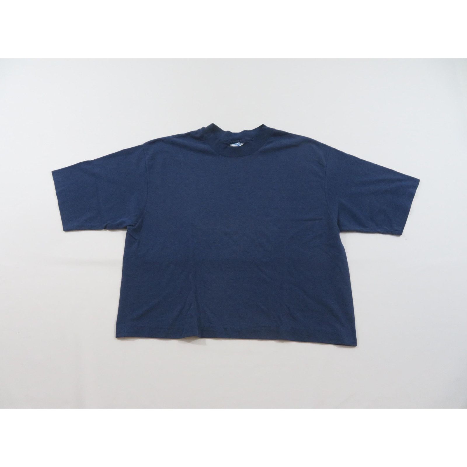 Hanes Hanes T-Shirt, Plain Blank Cropped, Navy Blue Sz L 1980s Size US L / EU 52-54 / 3 - 1 Thumbnail