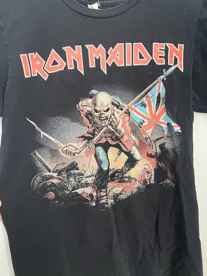 Other Vintage Iron Maiden The Trooper Distressed Graphic Size US S / EU 44-46 / 1 - 2 Thumbnail