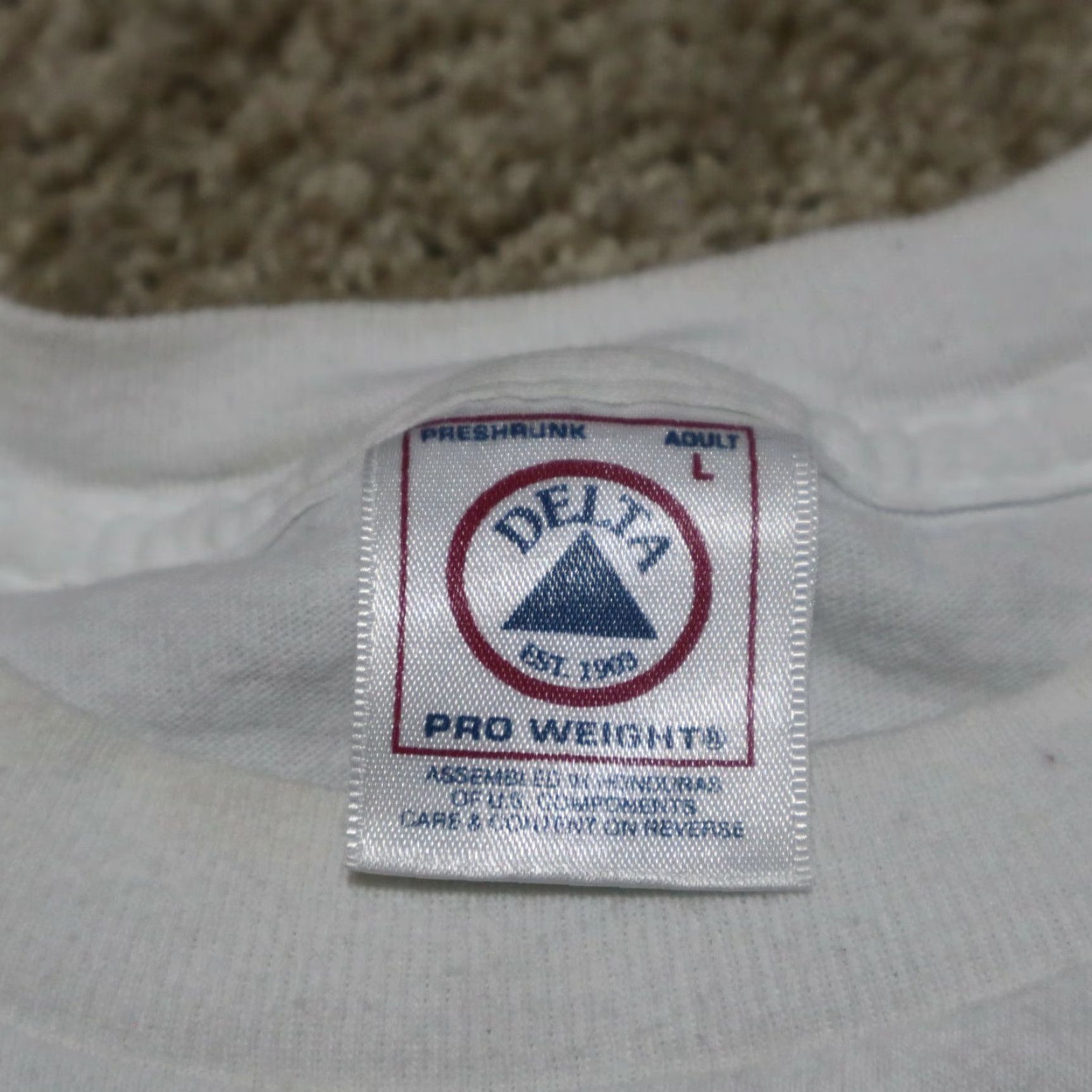 Delta VINTAGE Beach Patrol Bahamas Delta Shirt Mens L White 1990s T-Shirt Size US L / EU 52-54 / 3 - 3 Thumbnail
