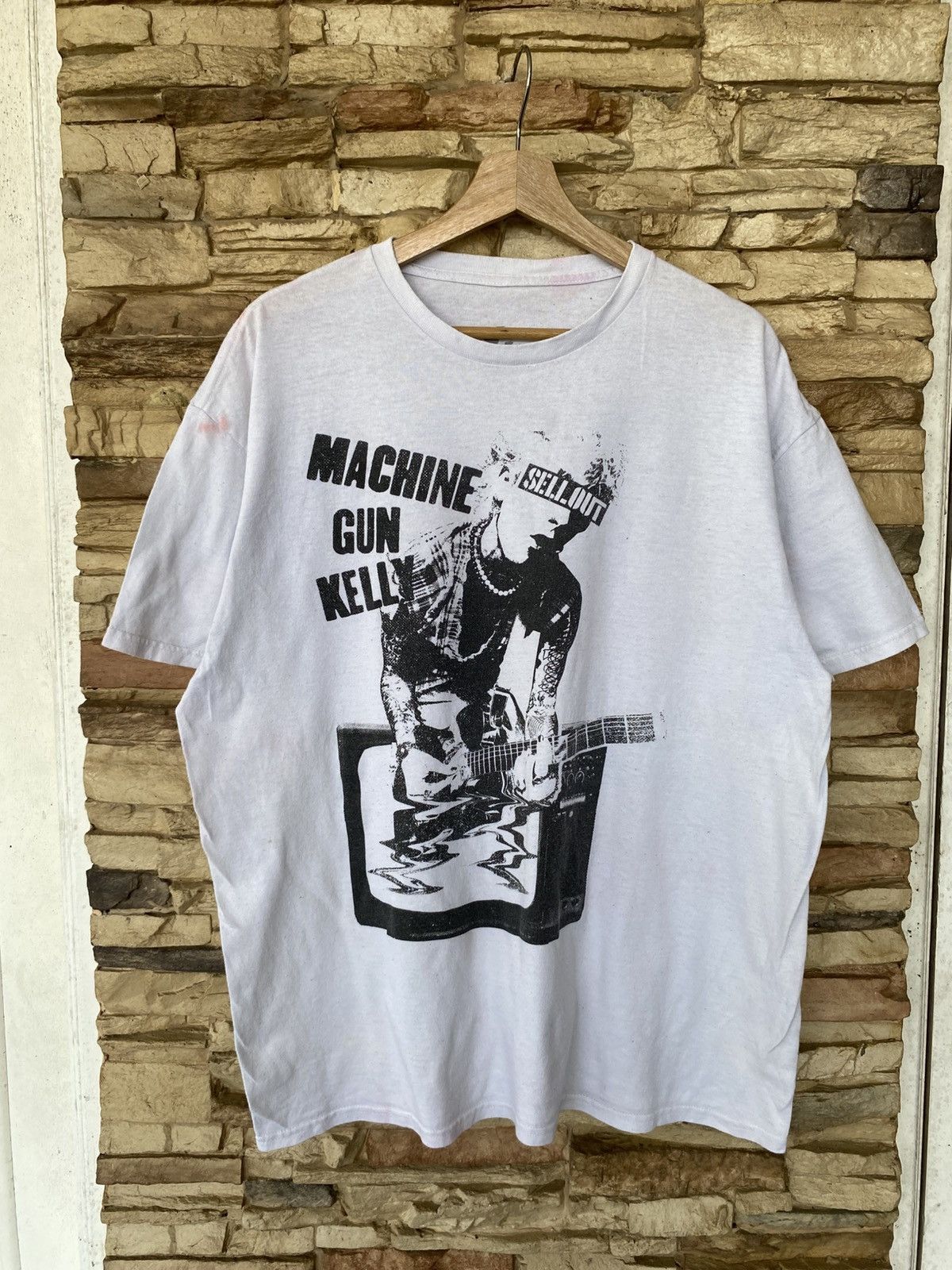 Rap Tees Machine Gun Kelly MGK Singer Rapper Band Tees Size US L / EU 52-54 / 3 - 1 Thumbnail