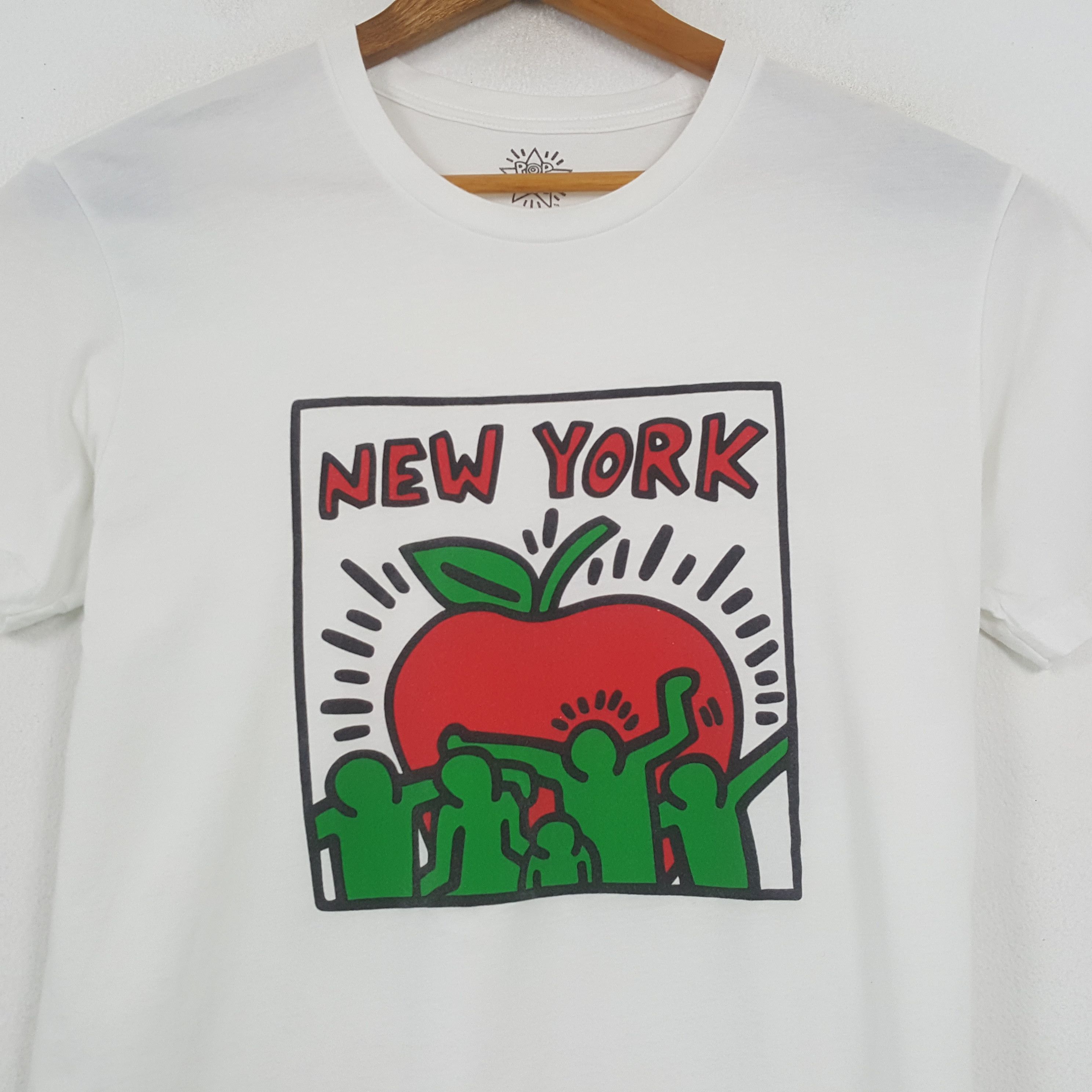 Keith Haring Vintage Keith Haring New York Apple Art T-shirt C285N78 Size US S / EU 44-46 / 1 - 2 Thumbnail