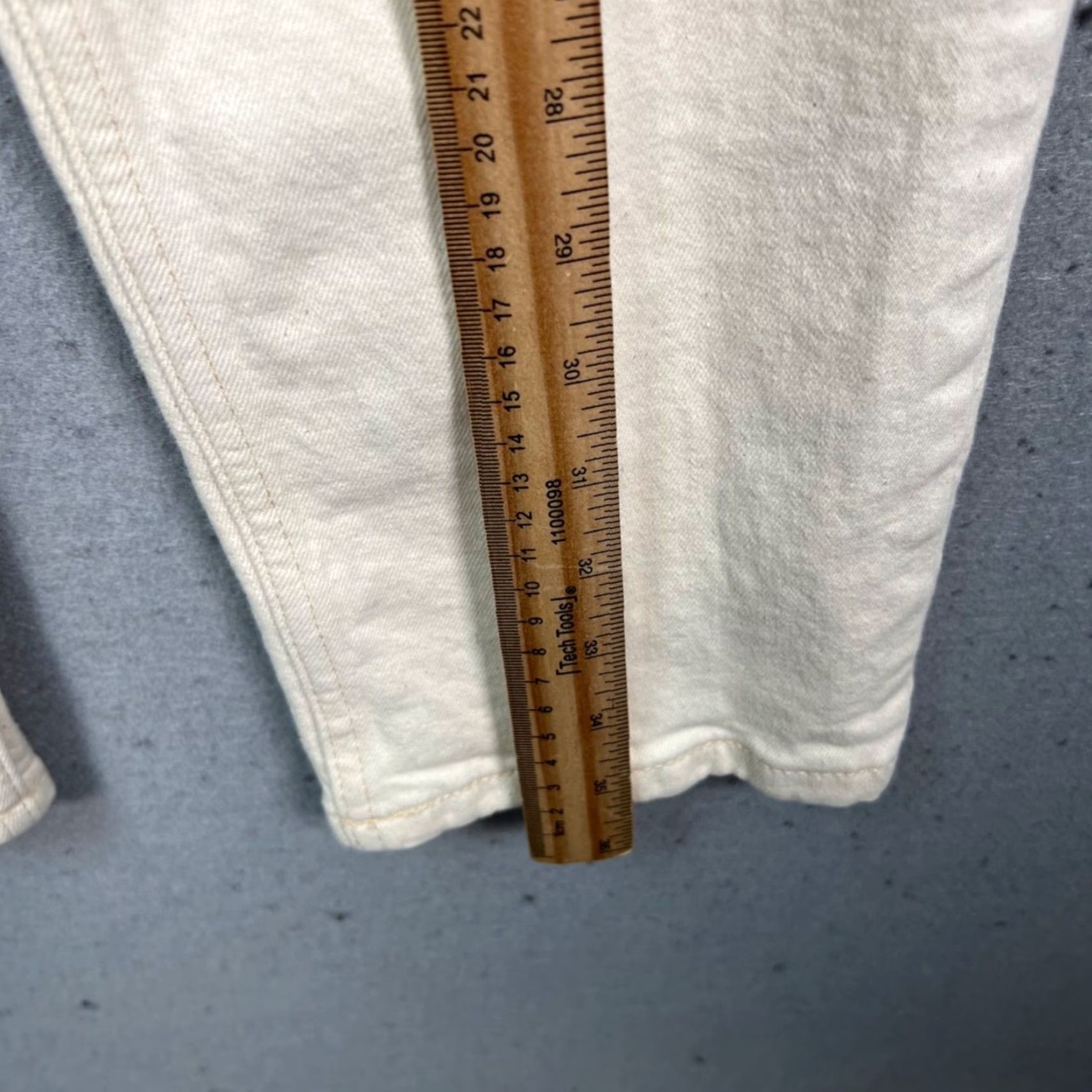 Everlane Everlane Womens 28 Ivory Crop The Original Cheeky Jean Organic Cotton Denim 5-Pocket 90s Style Size 28" / US 6 / IT 42 - 6 Thumbnail