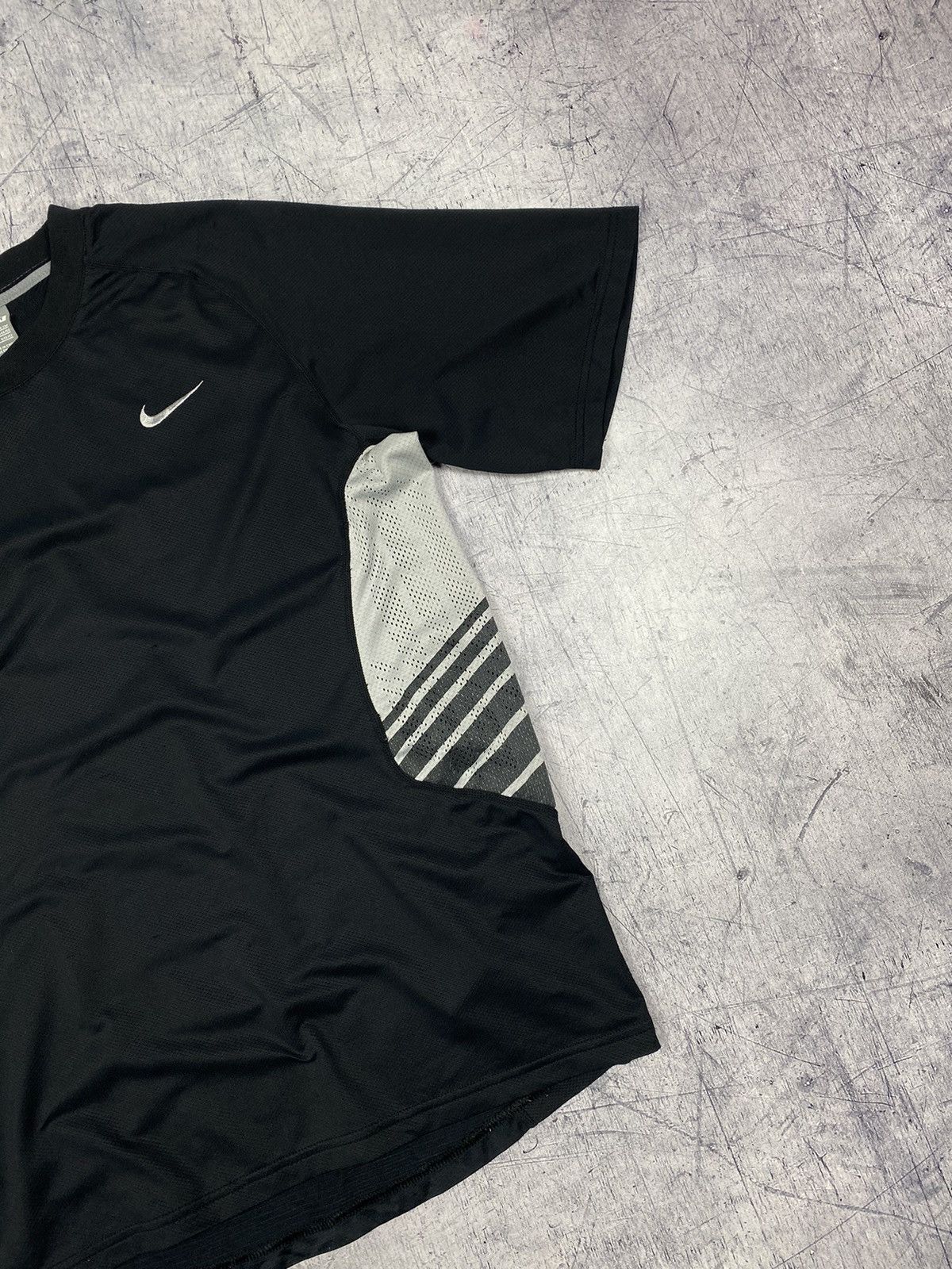 Nike × Vintage Vintage 00s Nike Y2K Drill Tee Size US M / EU 48-50 / 2 - 3 Thumbnail