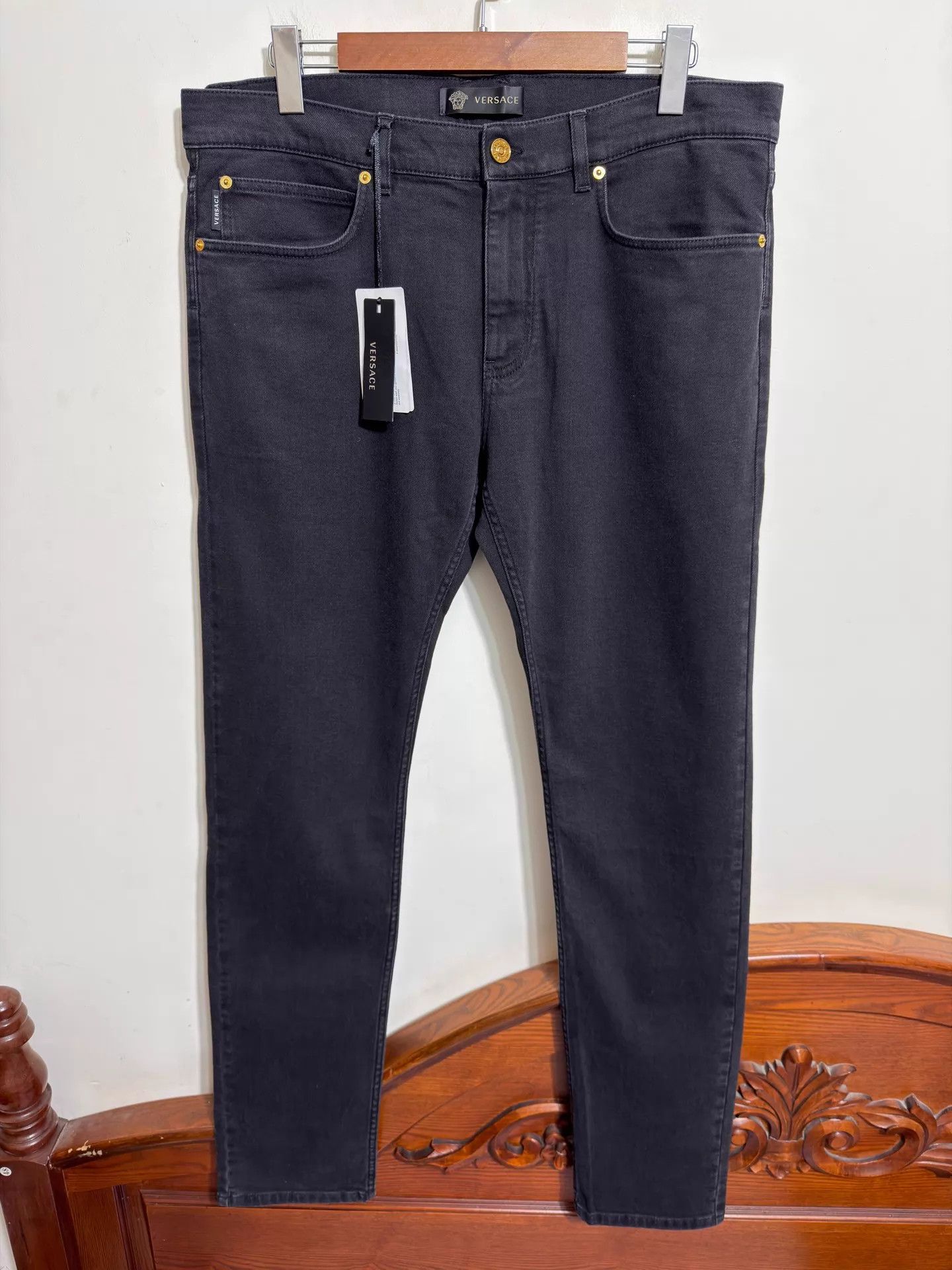 Versace Versace V Logo Embroidered Slim Black/Gray Jeans 37 Size US 37 - 1 Thumbnail