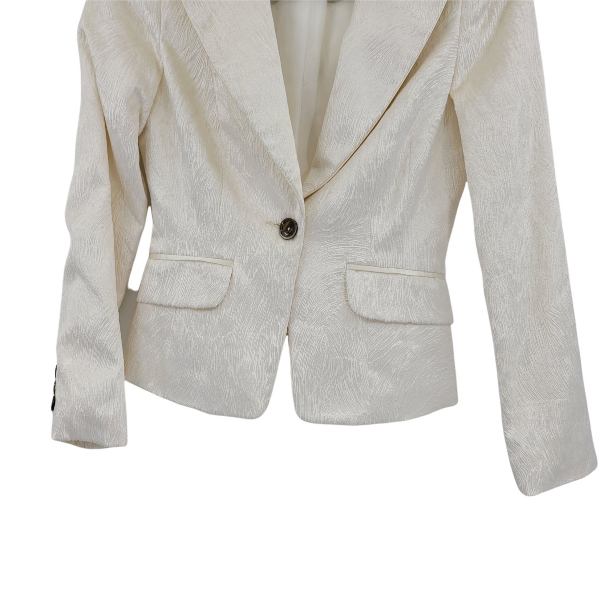 Bebe Vtg Bebe Textured Faux Fur Blazer Sz 2 Ivory Old Money Holly Size XS / US 0-2 / IT 36-38 - 6 Thumbnail