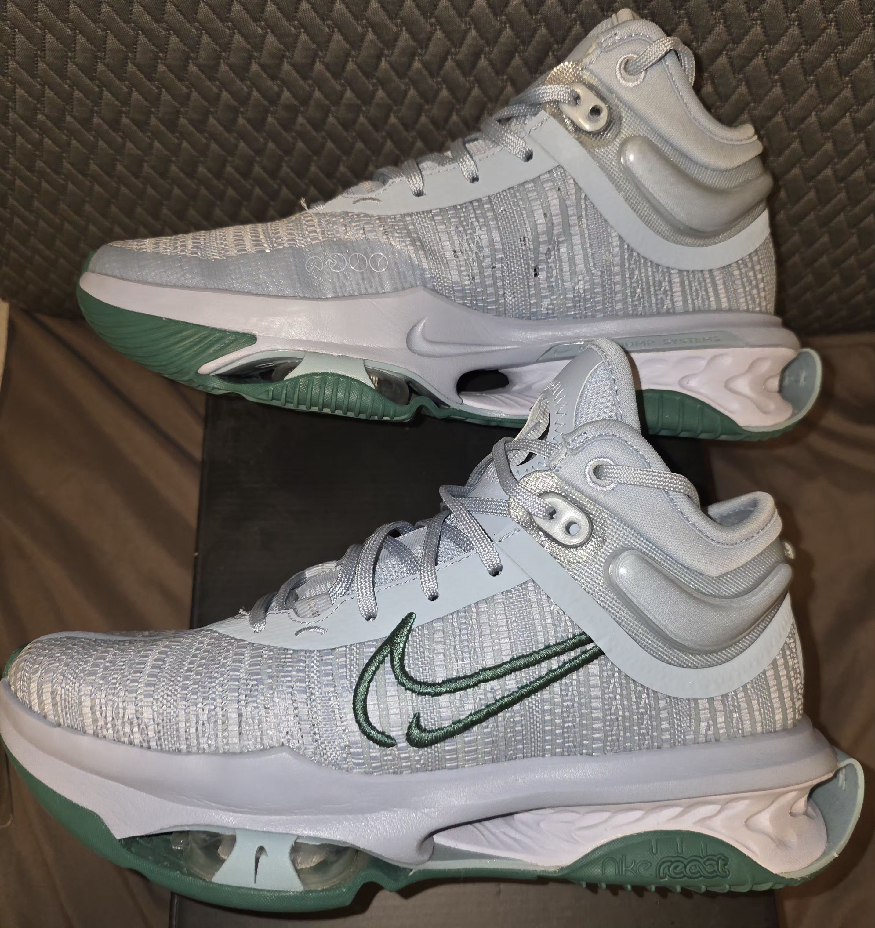 Nike Nike Air Zoom G.T. JUMP 2 Size US 8 / EU 41 - 7 Thumbnail