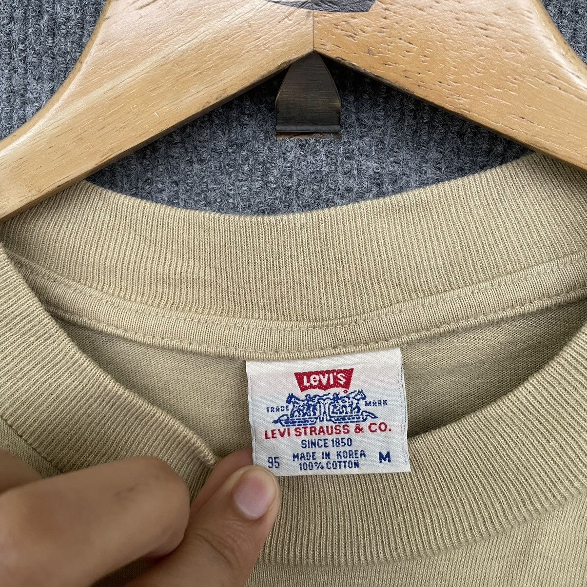 Levi's × Levi's Vintage Clothing × Vintage Vintage 1990s Levis T Shirt Size US L / EU 52-54 / 3 - 3 Thumbnail