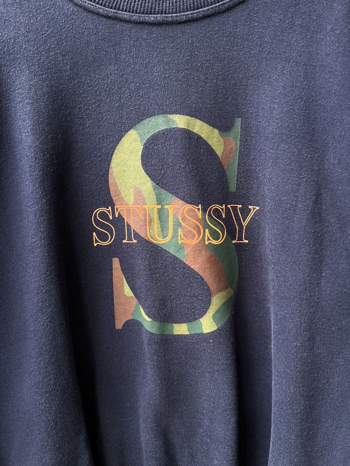 Stussy Vintage 1990s stussy crew neck camo logo Size US L / EU 52-54 / 3 - 5 Thumbnail