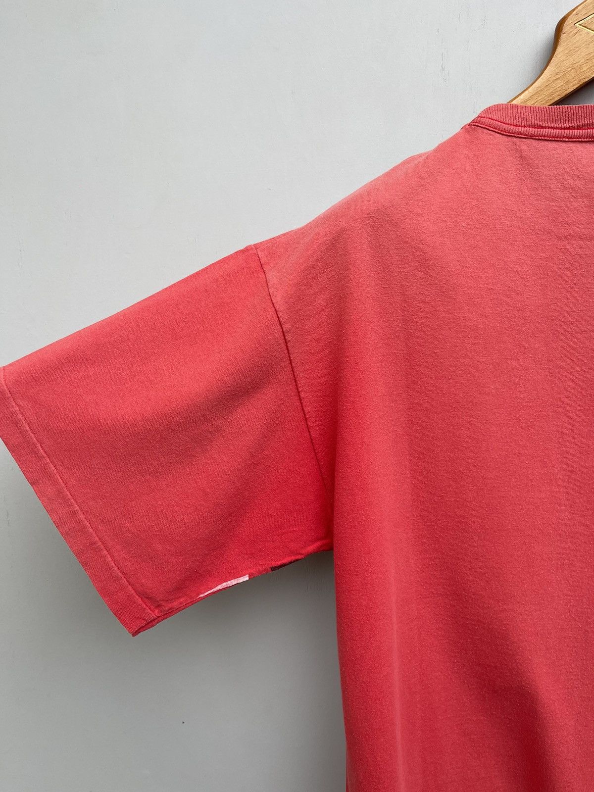 Coca Cola 90s Vintage Coca Cola Allover Print AOP Ball Faded T-Shirt Size US XL / EU 56 / 4 - 15 Thumbnail