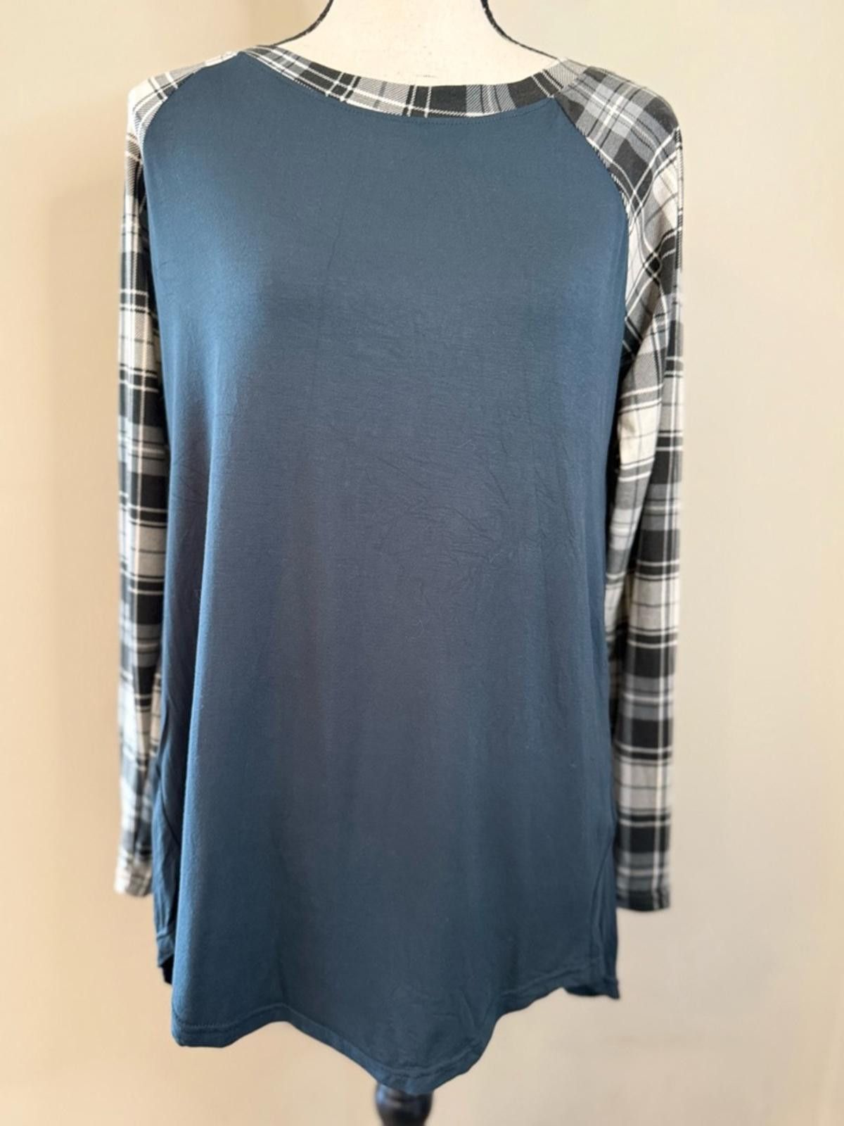 Other Amaryllis long sleeve blue tee black white plaid sleeves SM Size S / US 4 / IT 40 - 1 Thumbnail