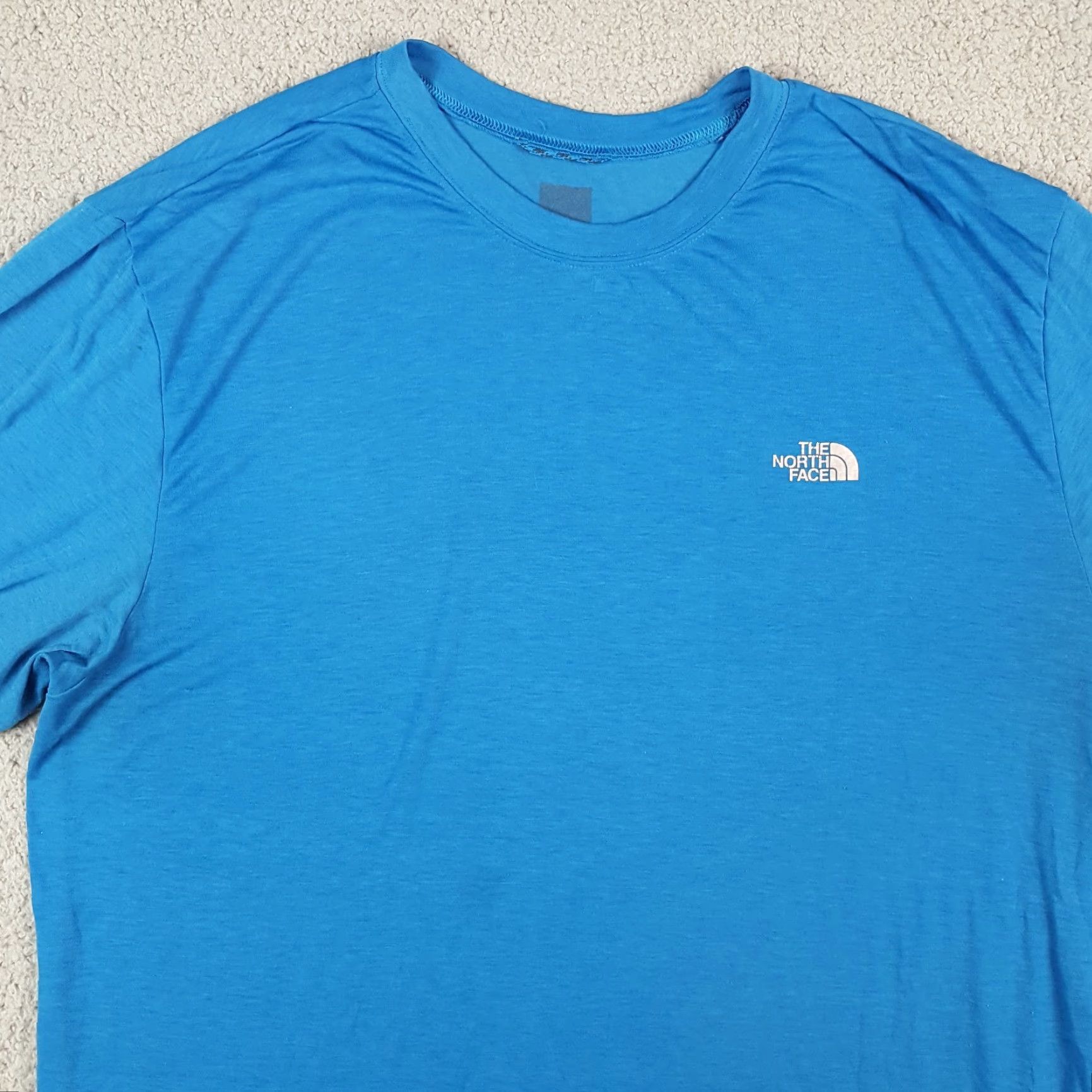 The North Face VINTAGE The North Face Men's T-Shirt Short Sleeve Blue 90s Outdoor Hiking Retro Breathable Lightweight Medium Size US L / EU 52-54 / 3 - 3 Thumbnail