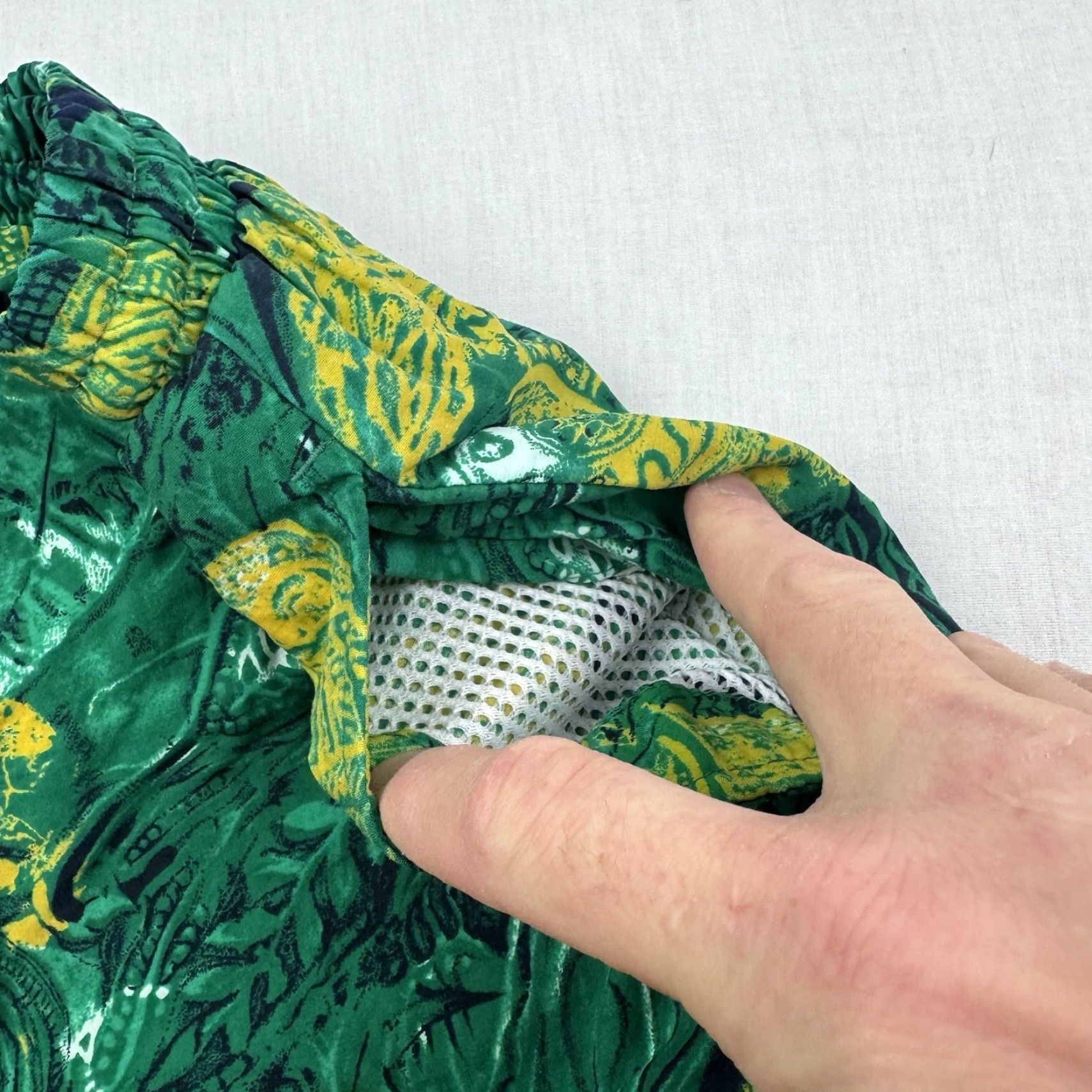 Vintage Vintage Laguna Swim Trunks Adult Large Green Tropical Swim Suit Shorts 90s Y2K Size US 33 - 6 Thumbnail