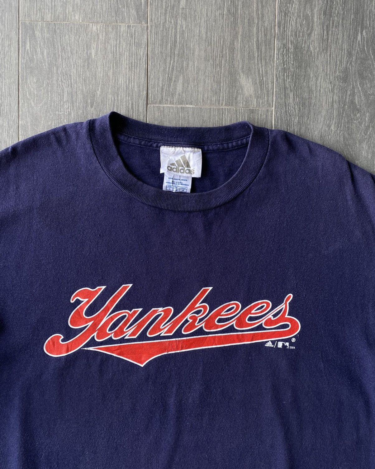 Vintage Vintage 2004 Adidas New York Yankees Promo Shirt✨ Size US L / EU 52-54 / 3 - 4 Thumbnail