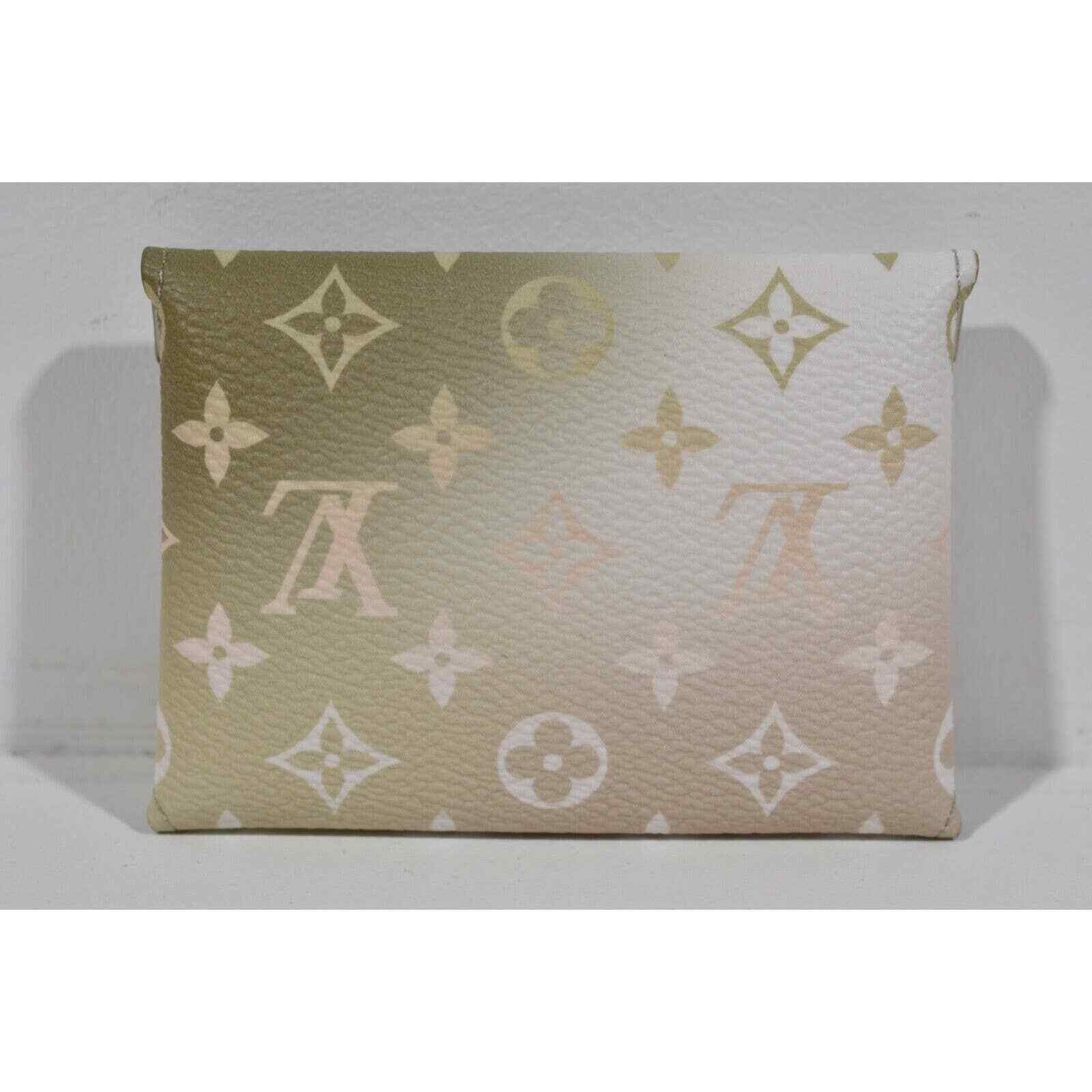 Louis Vuitton Louis Vuitton Monogram 3 Piece Pouch Clutch Bag Size ONE SIZE - 12 Thumbnail