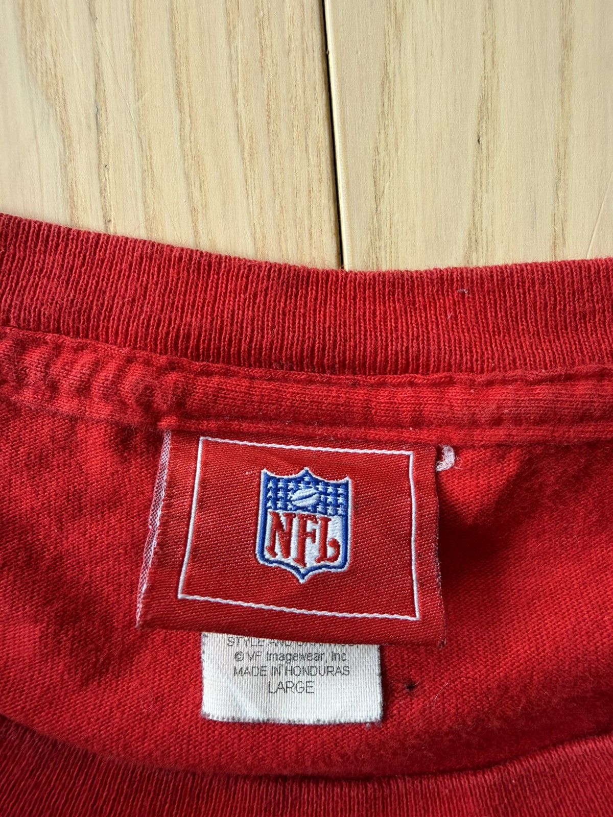 NFL Vintage Atlanta Falcons NFL Long Sleeve Tee Y2K Red Size US L / EU 52-54 / 3 - 4 Thumbnail