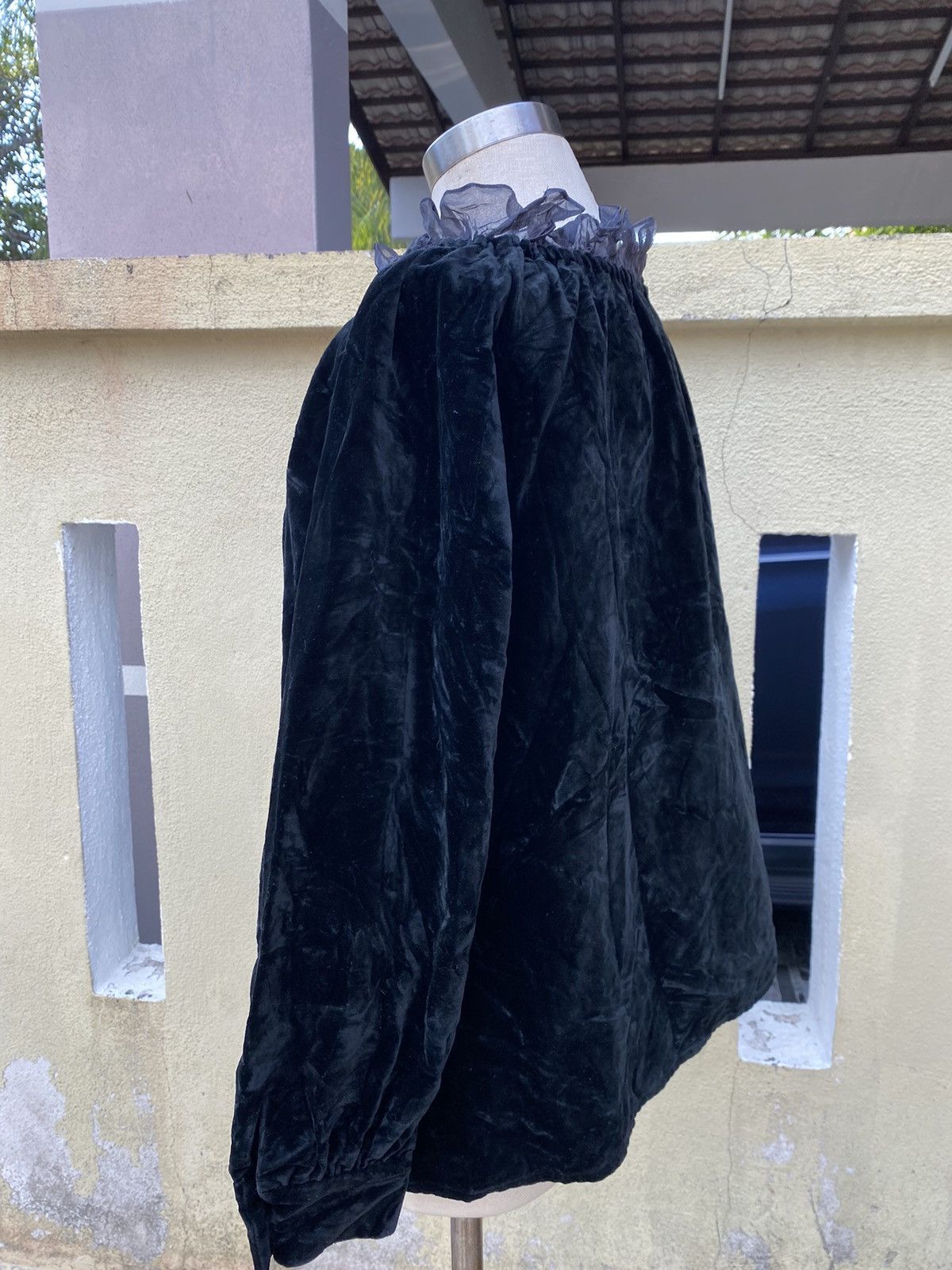 Vintage vintage 90s black velvet pull over Size M / US 6-8 / IT 42-44 - 3 Thumbnail