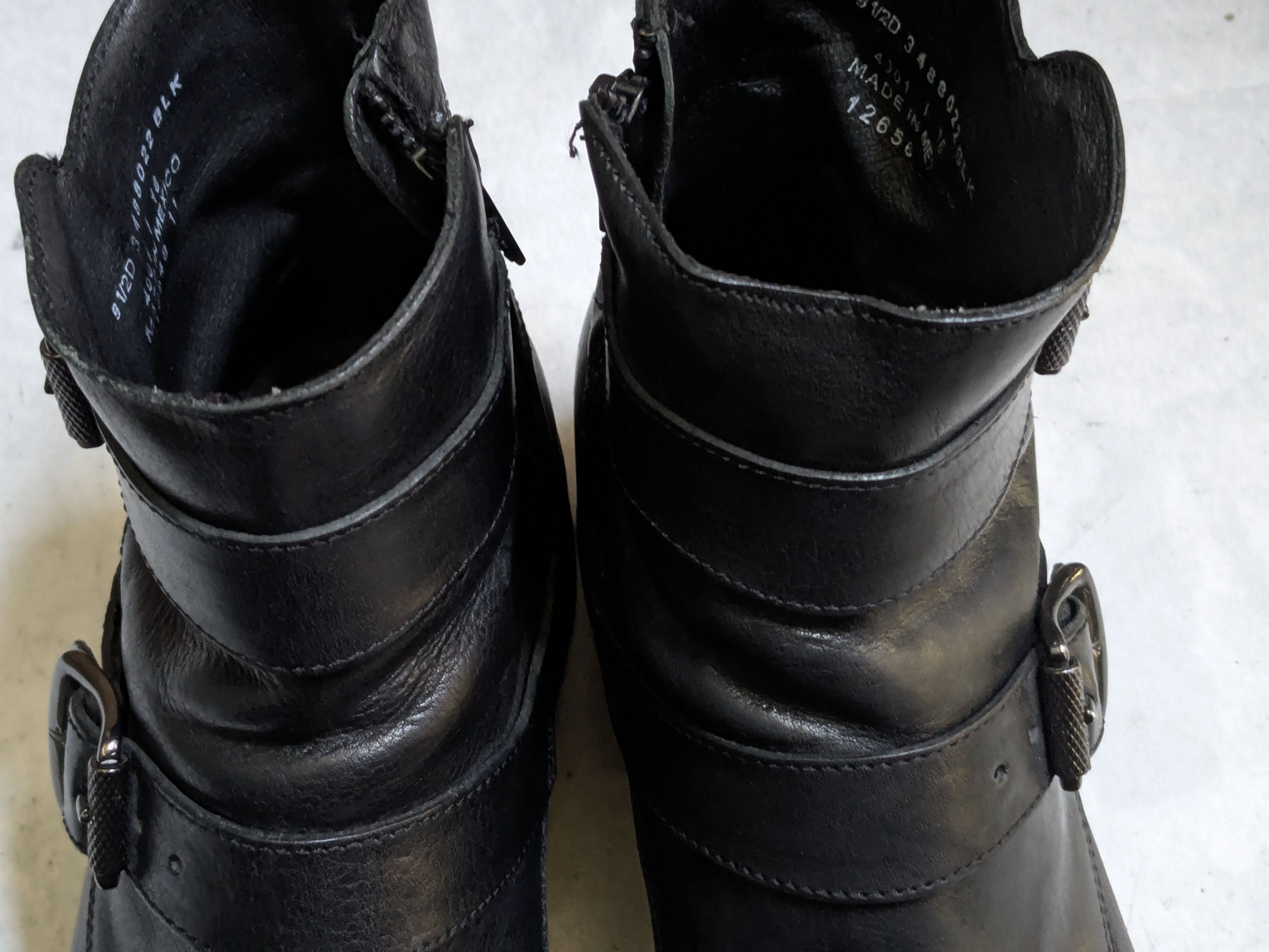 Frye Frye Engineer Boots Black Leather 9.5 D Strap Buckle Size US 9.5 / EU 42-43 - 2 Thumbnail