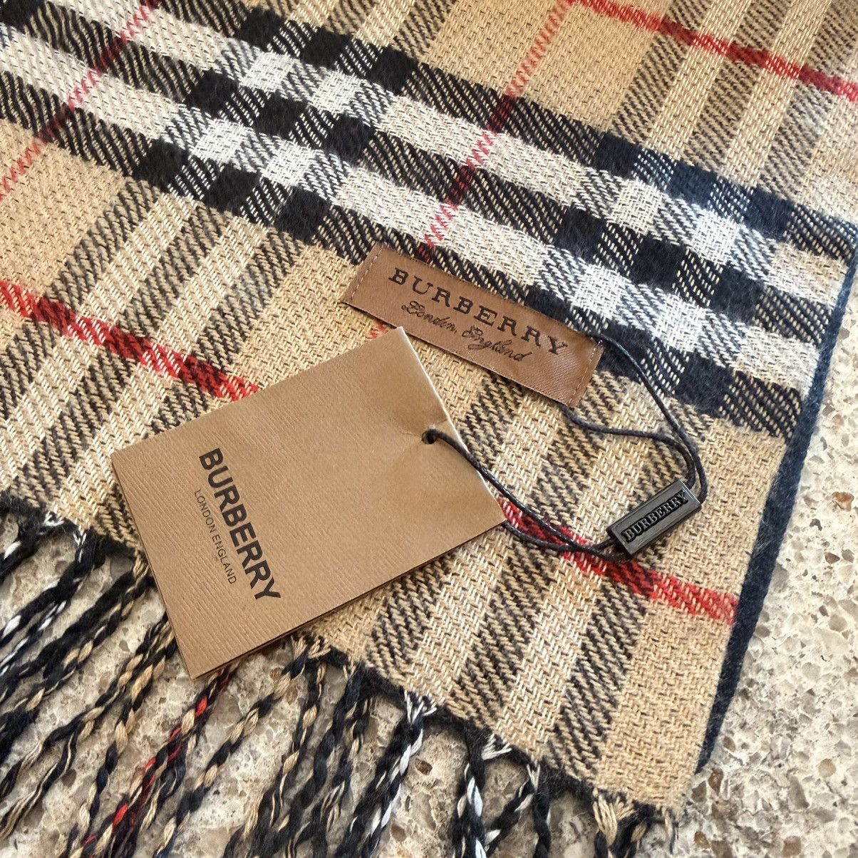 Burberry Authentic Burberry London England scarf Size ONE SIZE - 2 Thumbnail