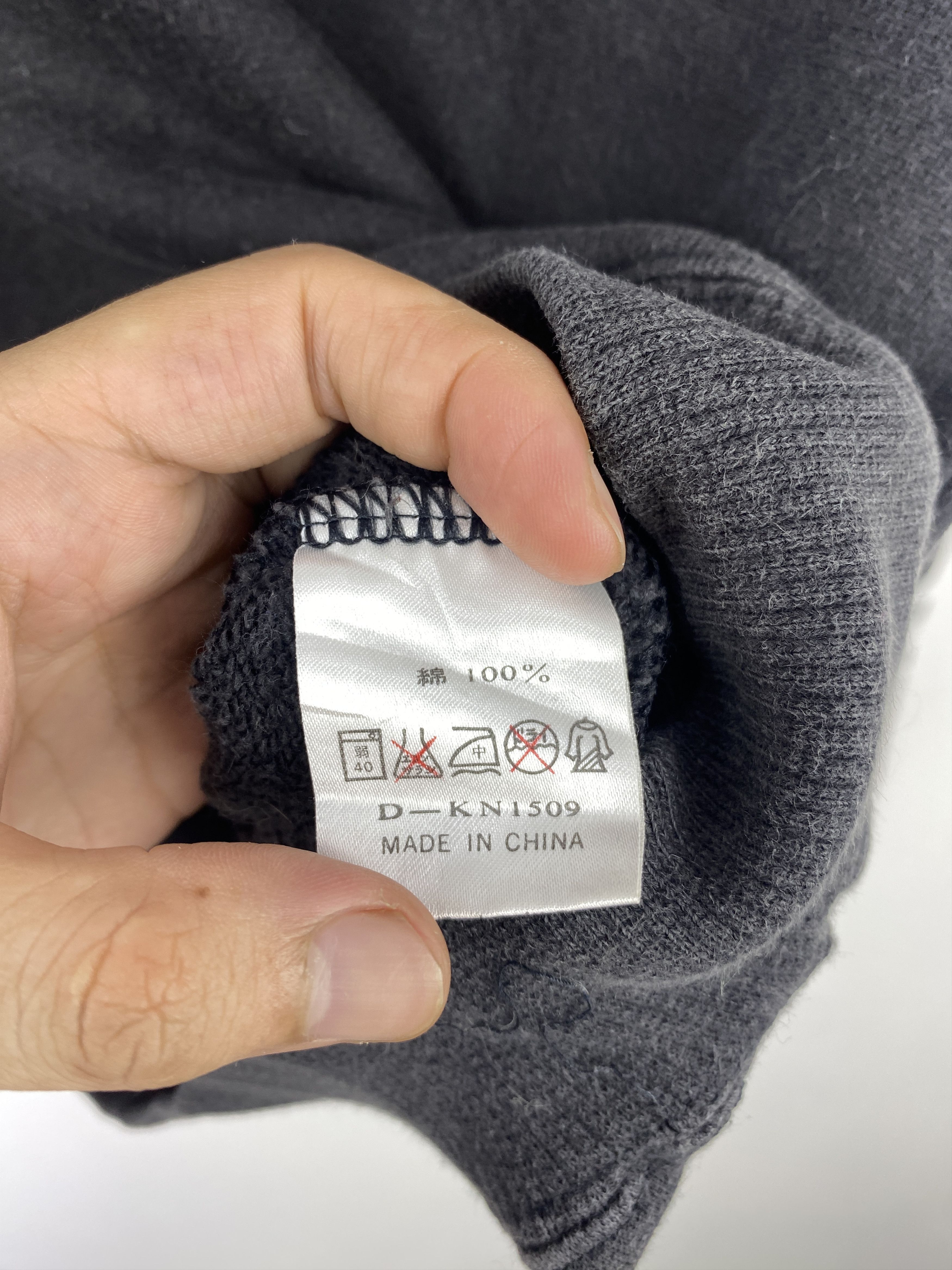 Japanese Brand Vintage Jones Hits Skull Crossbones Crewneck BP0065 Size US L / EU 52-54 / 3 - 6 Thumbnail