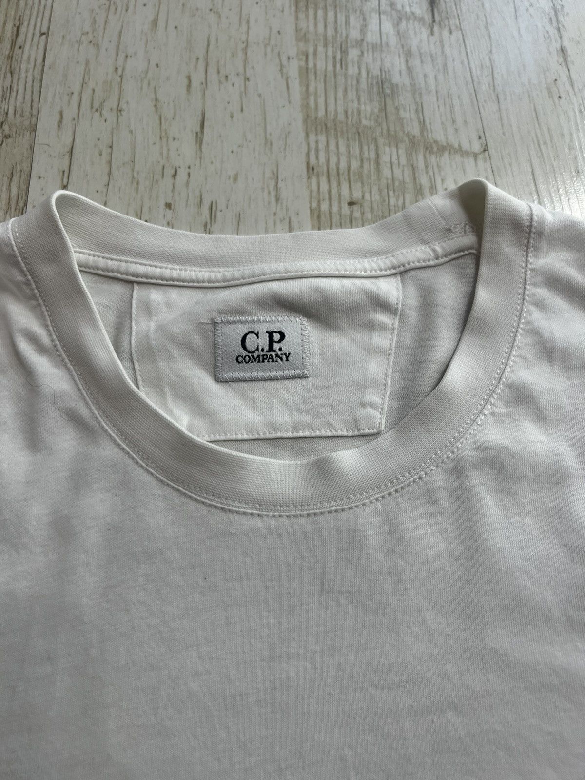 C.P. Company C.P. Company White Logo T-Shirt Size M Lightweight Cotton Size US M / EU 48-50 / 2 - 6 Thumbnail