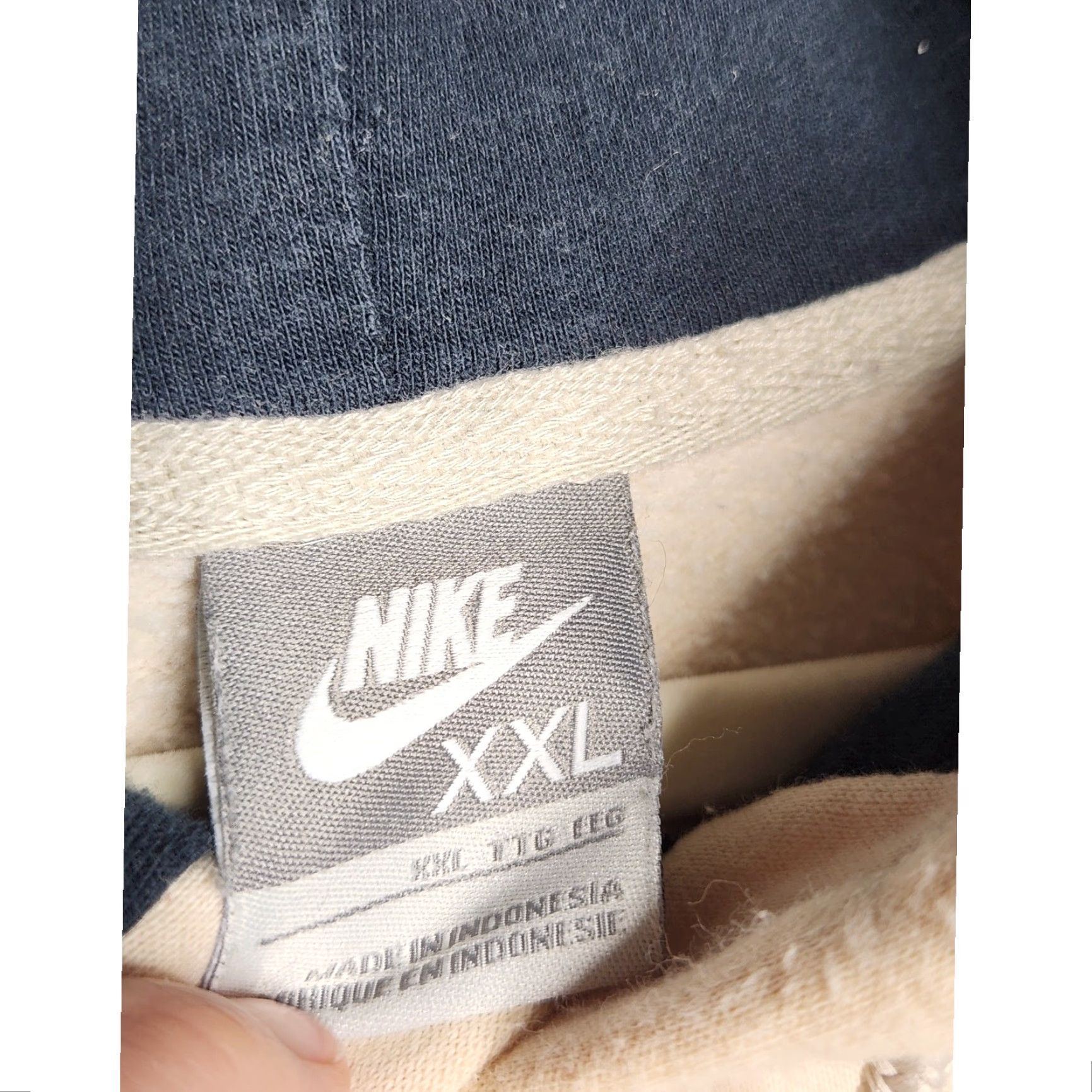 Nike VINTAGE Nike XXL Hoodie Crewneck Swoosh Sweatshirt Ivory Cream Unisex Adults 2XL Pullover Size US XXL / EU 58 / 5 - 5 Thumbnail