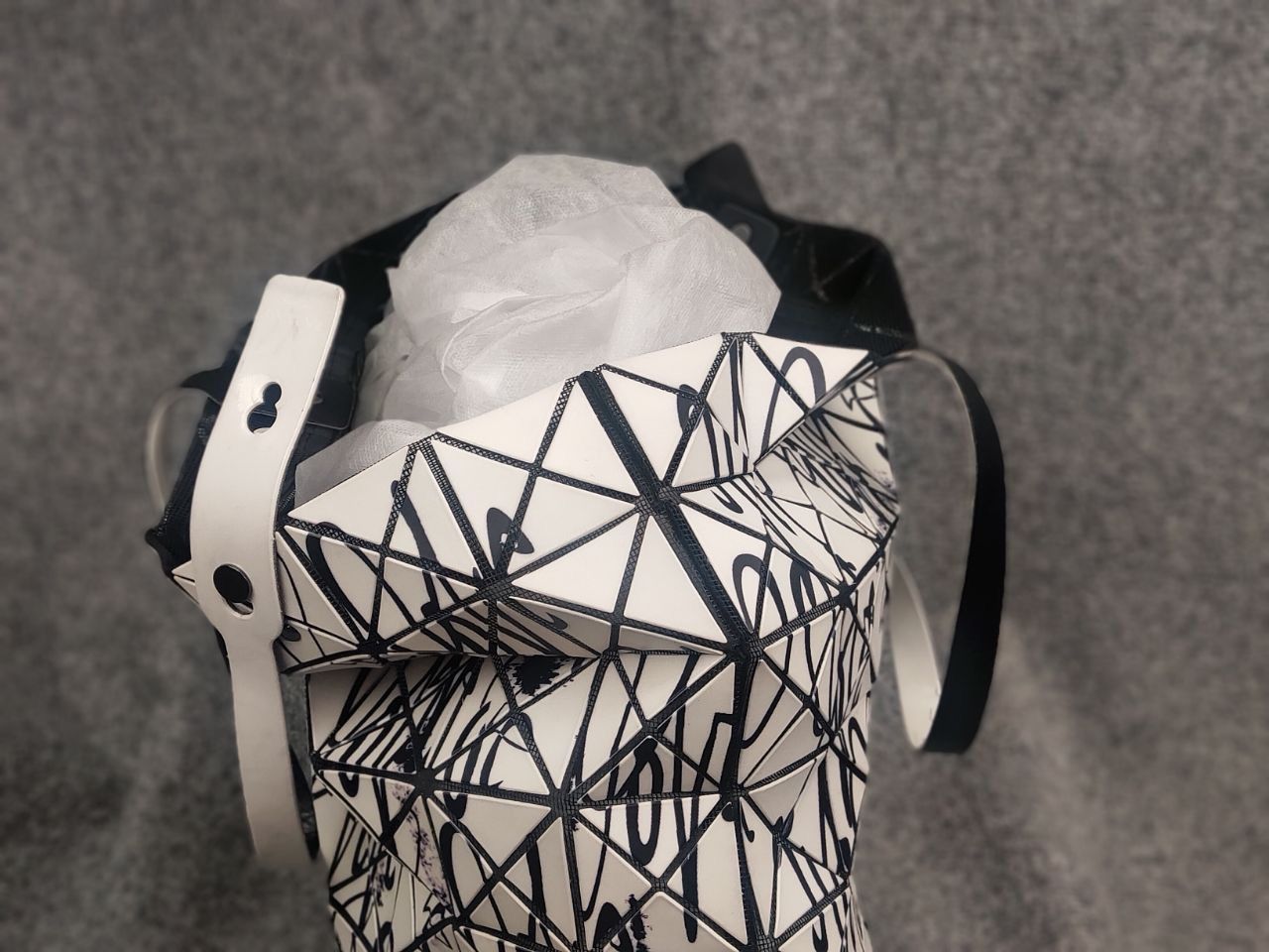 Issey Miyake Issey Miyake Bao Bao Japan Curtis Krig Tote Bag Black Art Size ONE SIZE - 6 Thumbnail