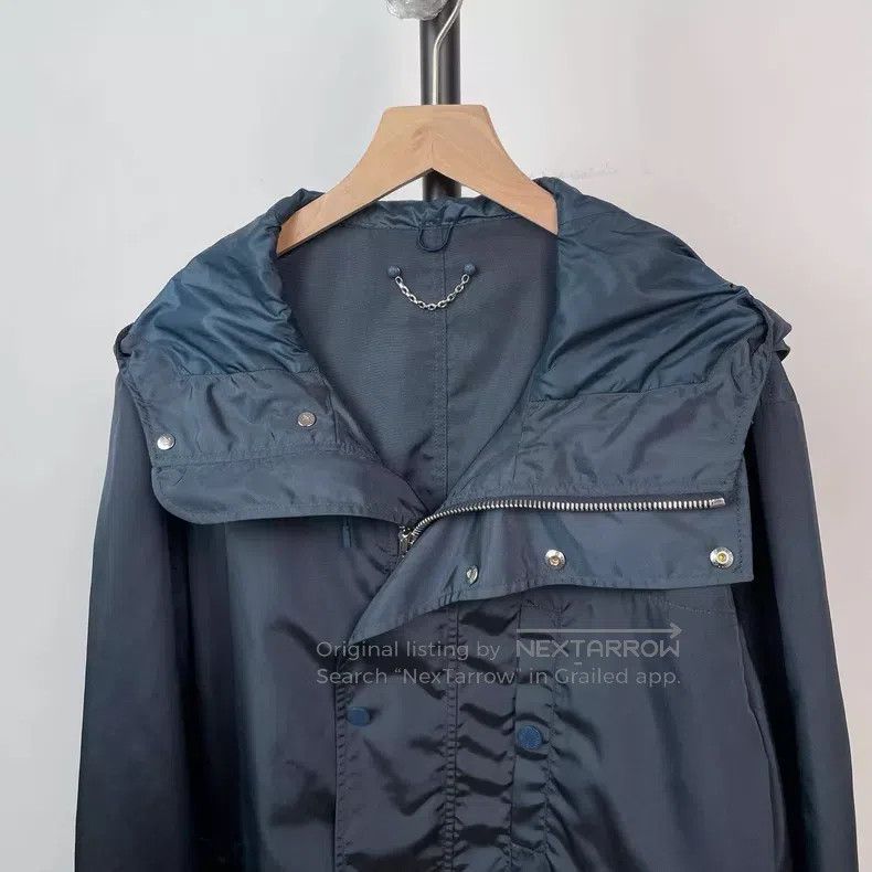 Louis Vuitton Louis Vuitton Dark blue color-block hooded assault jacket Size US L / EU 52-54 / 3 - 3 Thumbnail
