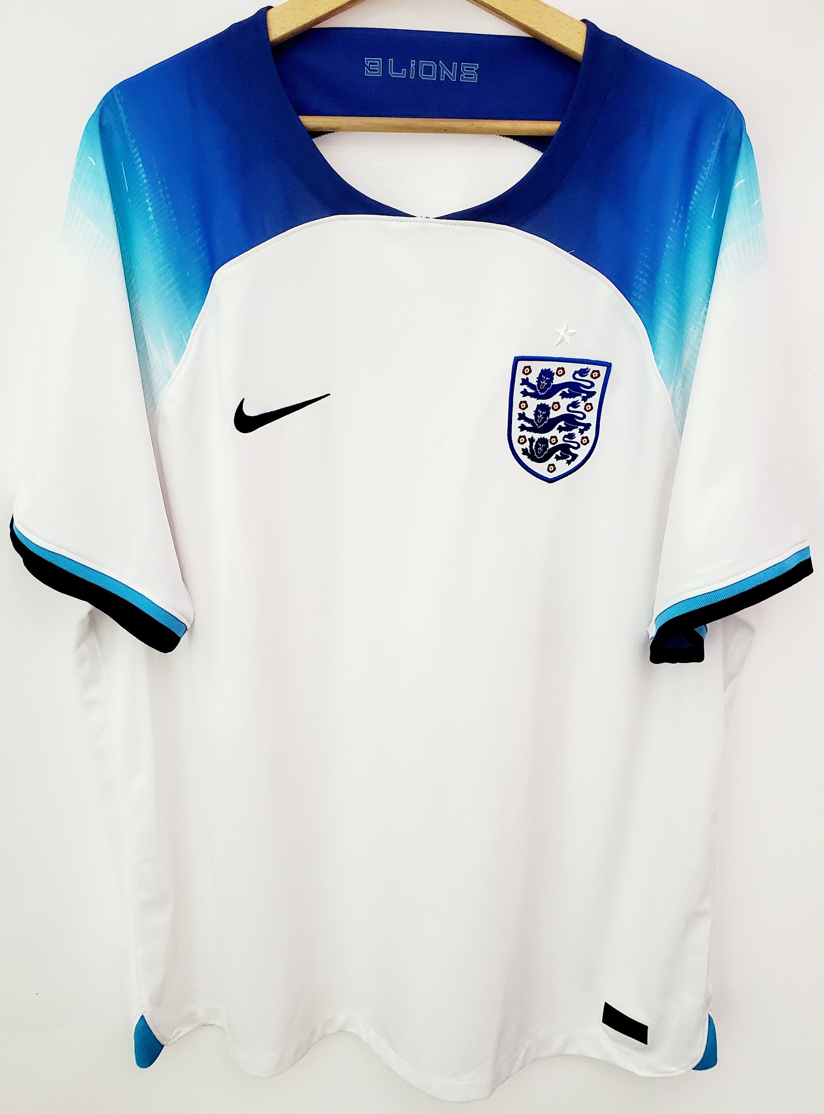 Nike ENGLAND 2022 HOME SOCCER JERSEY Perfect condition size XXL Size US XXL / EU 58 / 5 - 1 Thumbnail
