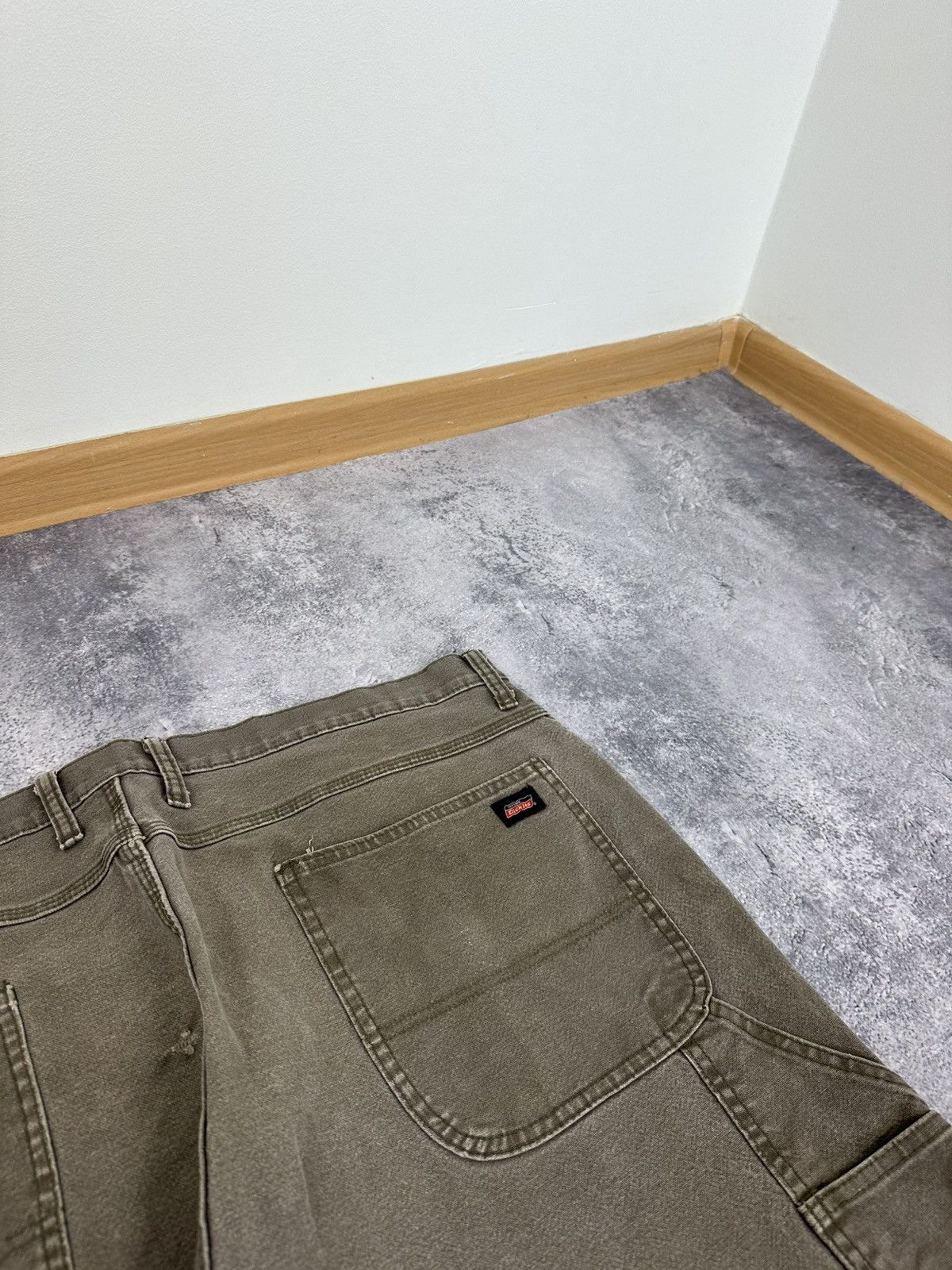 Dickies Vintage Dickies USA Distressed Cargo Utility Y2K Work Pants Size US 42 / EU 58 - 9 Thumbnail